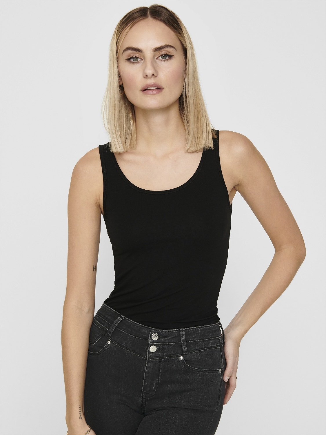 ONLY Slim Fit Round Neck Tank-Top -Black - 15060061