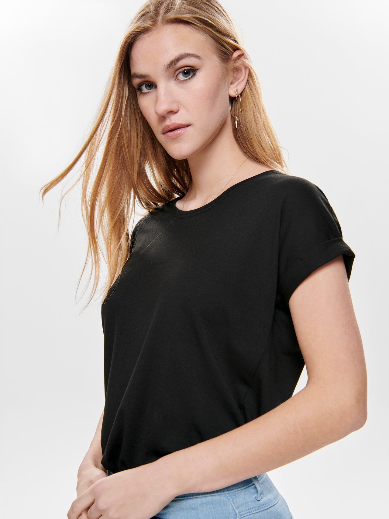 ONLY Regular fit O-hals Mouwuiteinden met omslag T-shirts -Black - 15106662