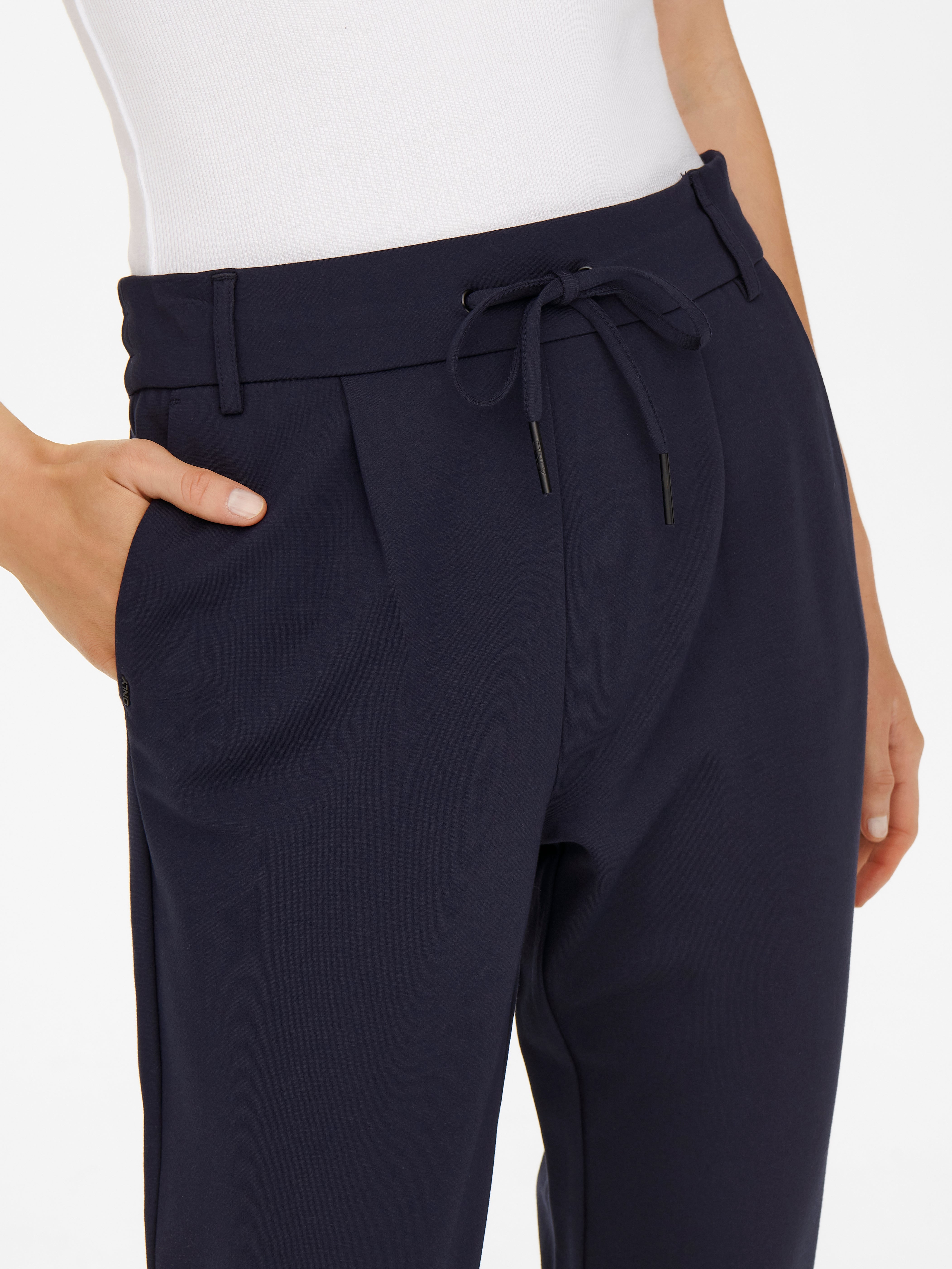 PANTALON BLANC NEUF taille 5-6 ans marque Piazza Italia EUR 4