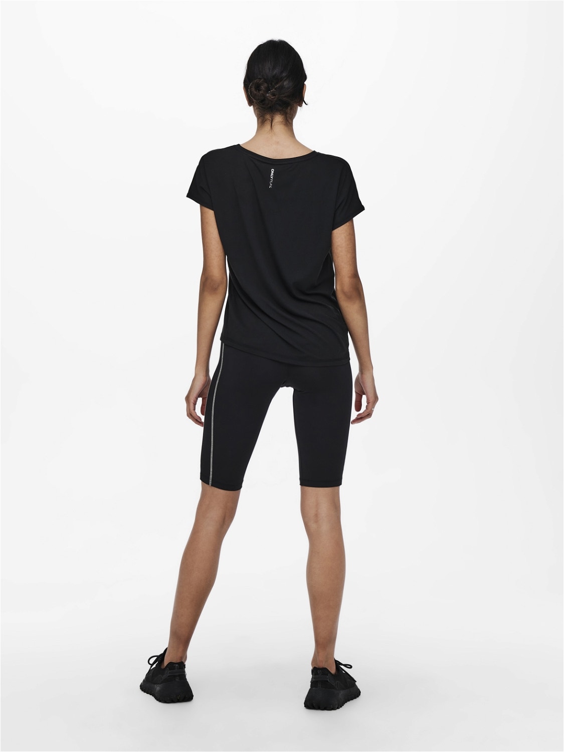 ONLY Loose fit training t-shirt -Black - 15137012