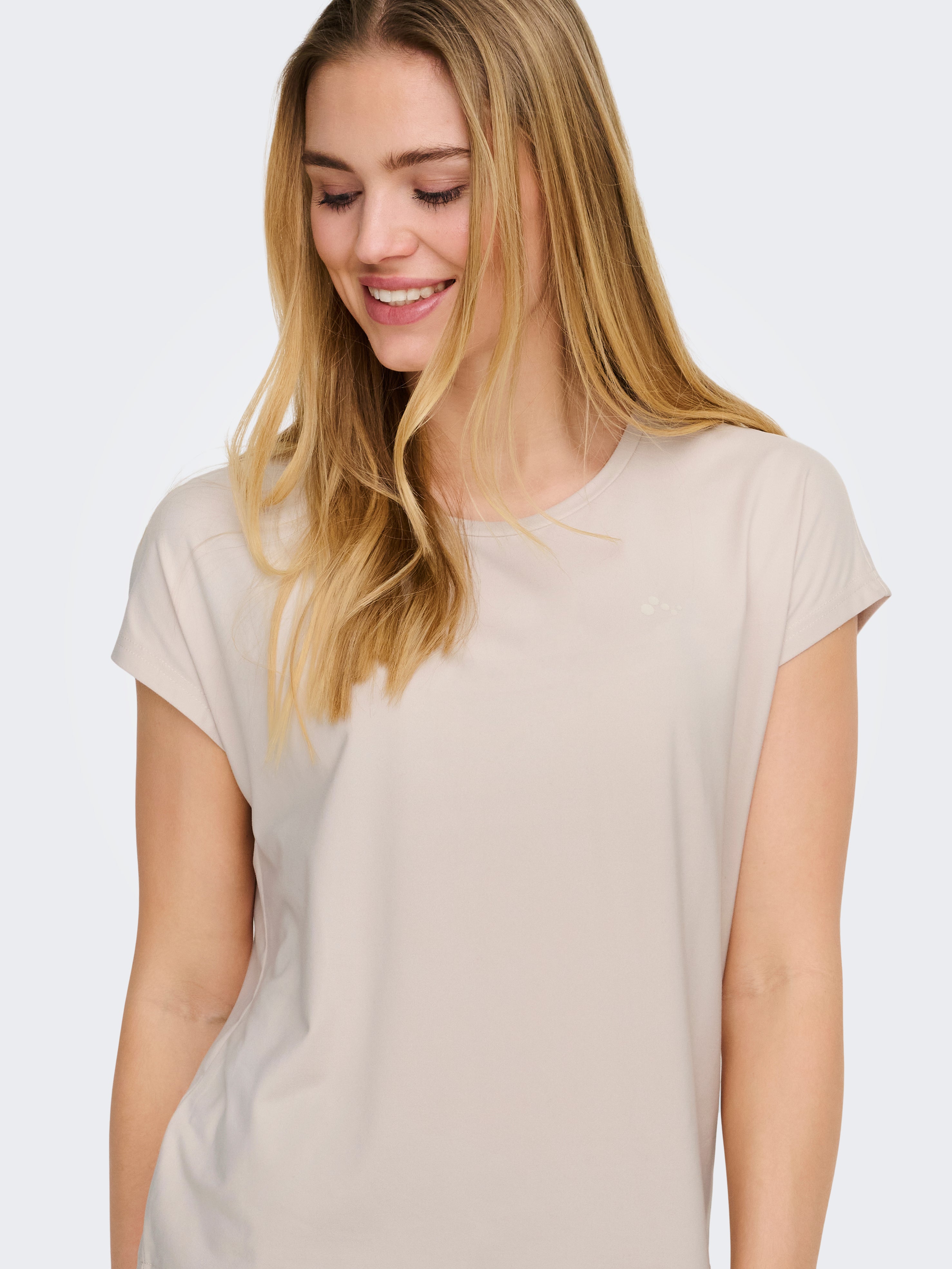 ONLY Play ONPAUBREE LIFE ON SS BAT TEE NOOS - T-shirt basic - night sky/blu scuro ONLY Play ONPAUBREE LIFE ON SS BAT TEE NOOS - T-shirt basic - night sky/blu scuro