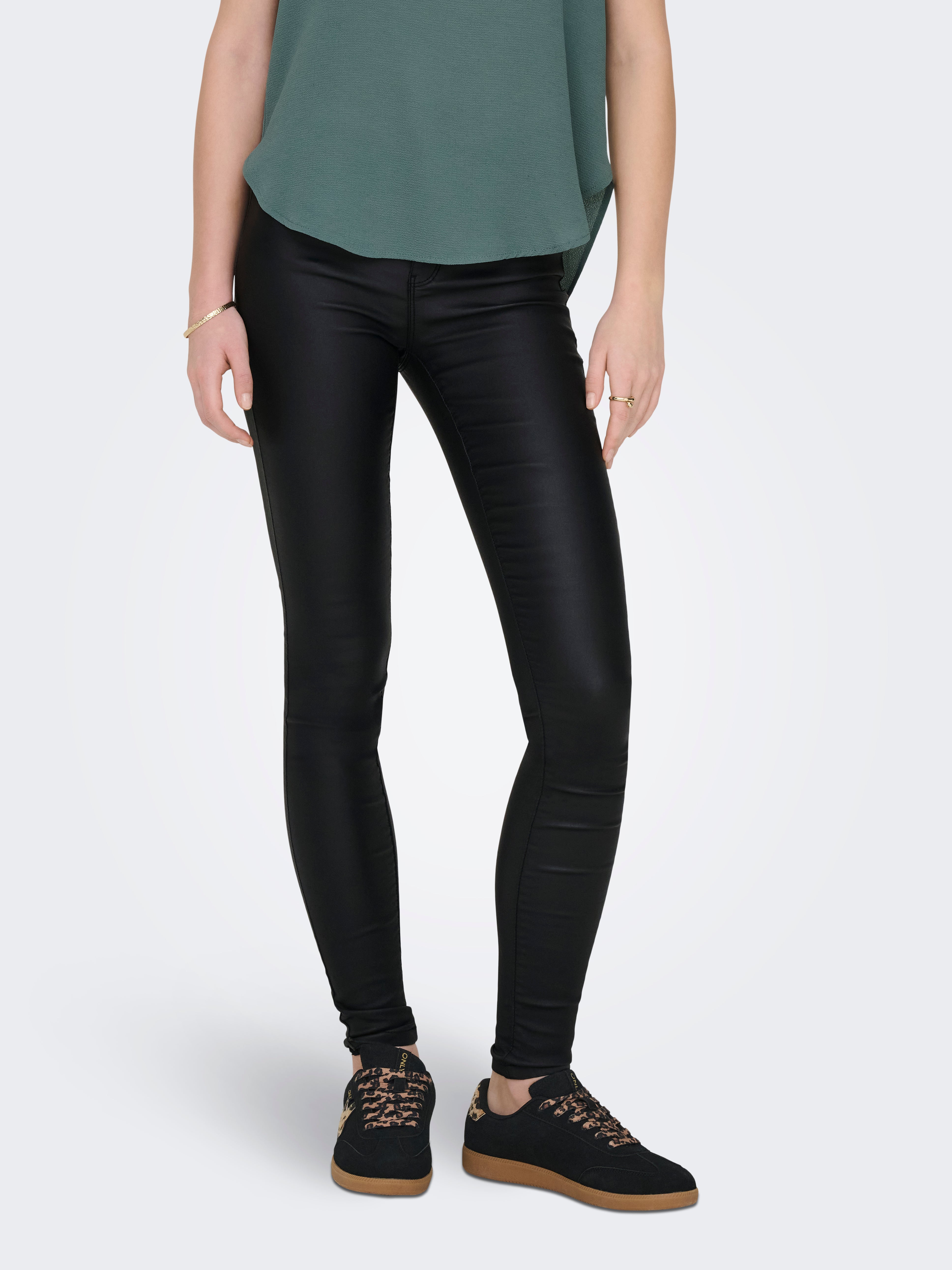 ONLANNE Mittlere Taille Skinny Fit Hose | Schwarz | ONLY® 