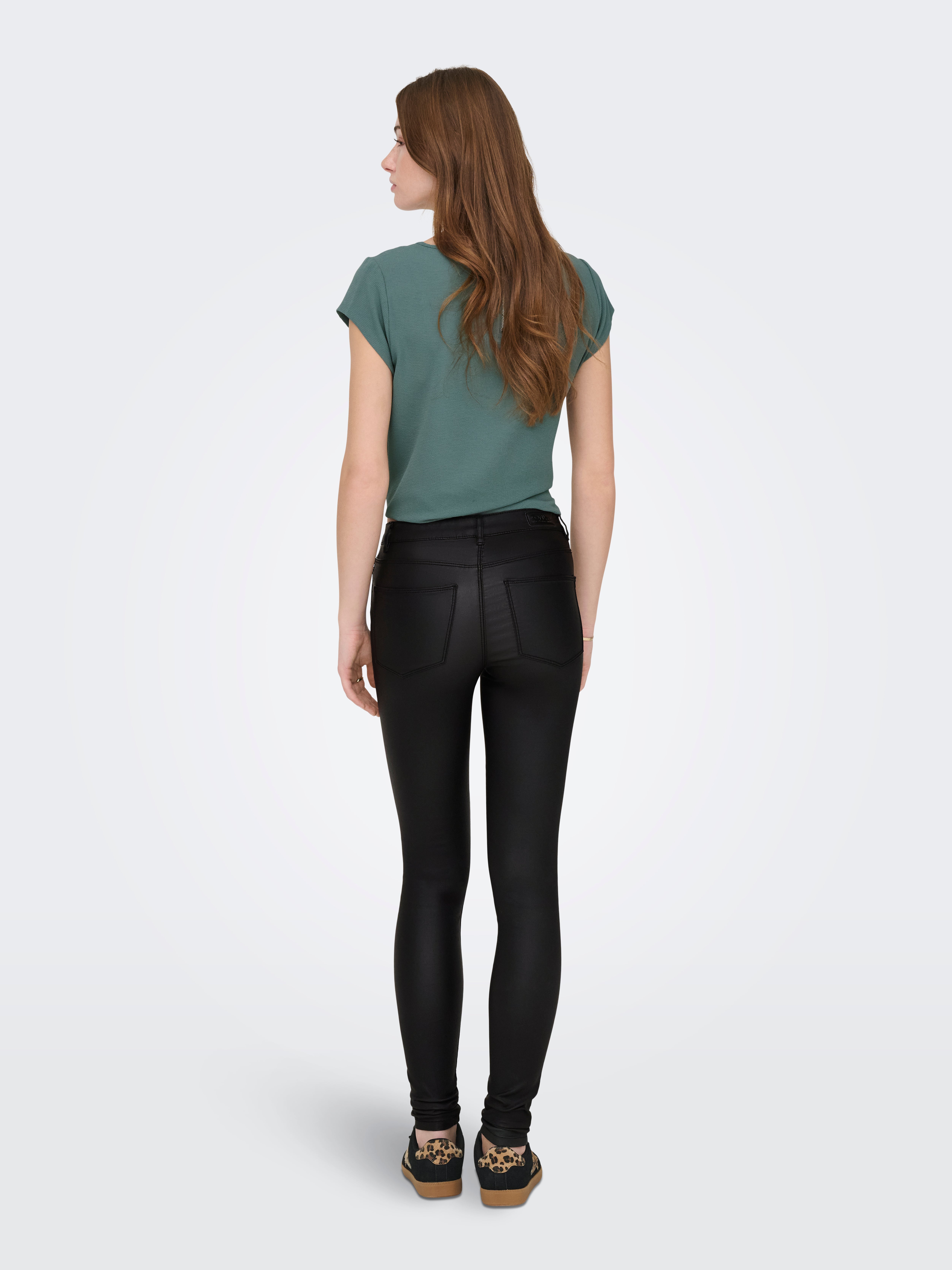 ONLANNE Mittlere Taille Skinny Fit Hose | Schwarz | ONLY®