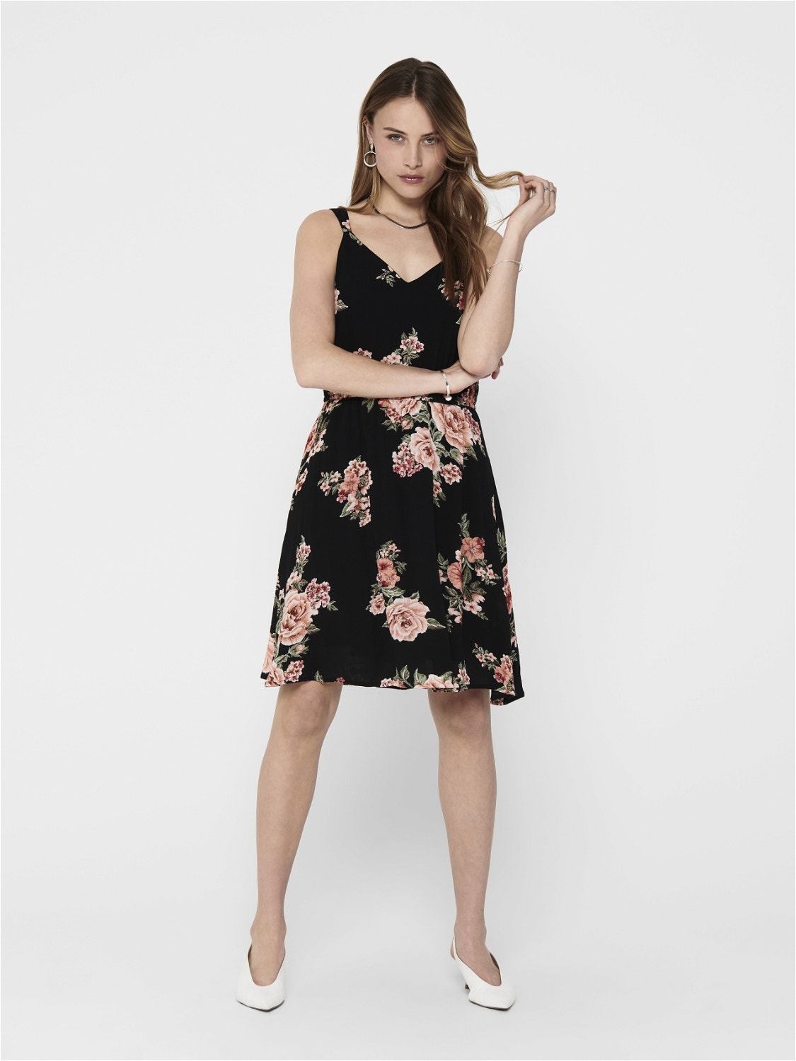 ONLY Blomsterprintet Ermeløs kjole -Black - 15157655