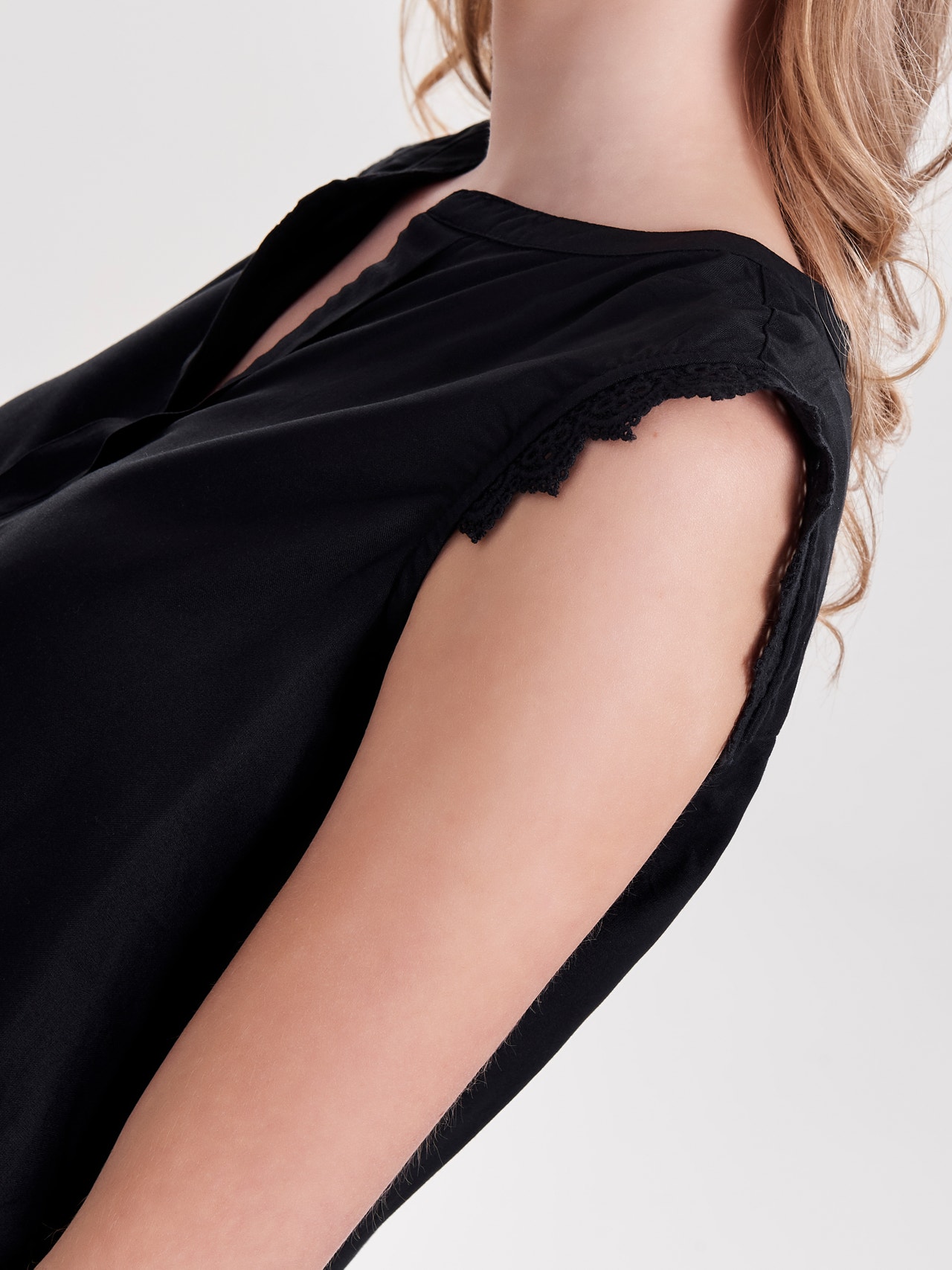 ONLY Detailed Sleeveless Top -Black - 15157656