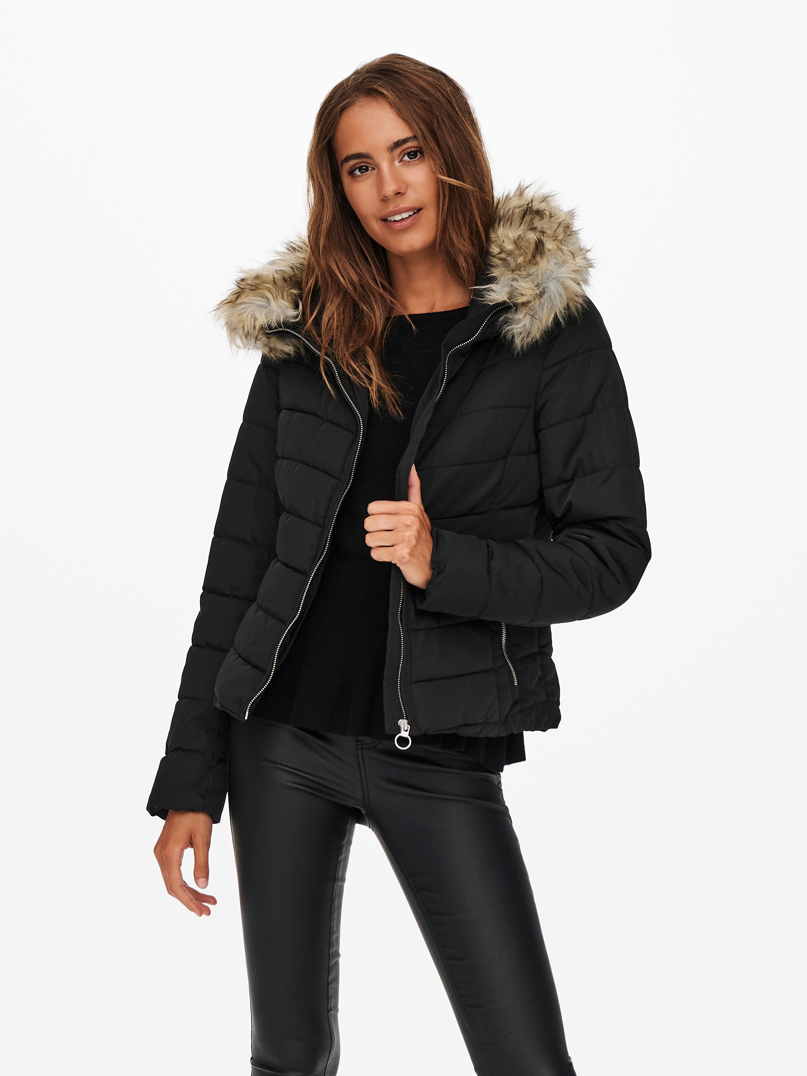 Short Quilted jacket | Black | ONLY®
