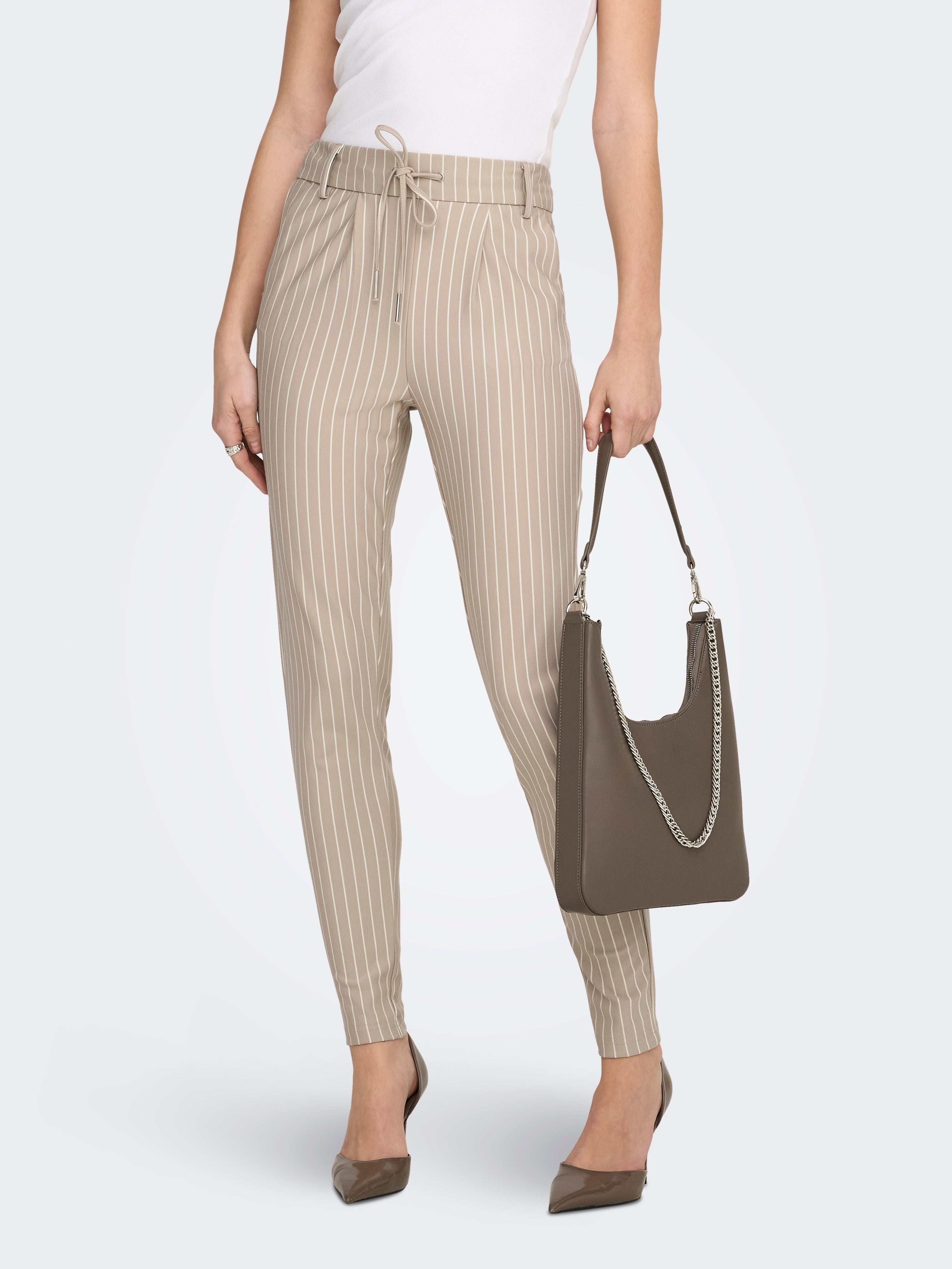 30% Rabatt auf ONLPOPTRASH Mittlere Taille Normal geschnitten Hose 