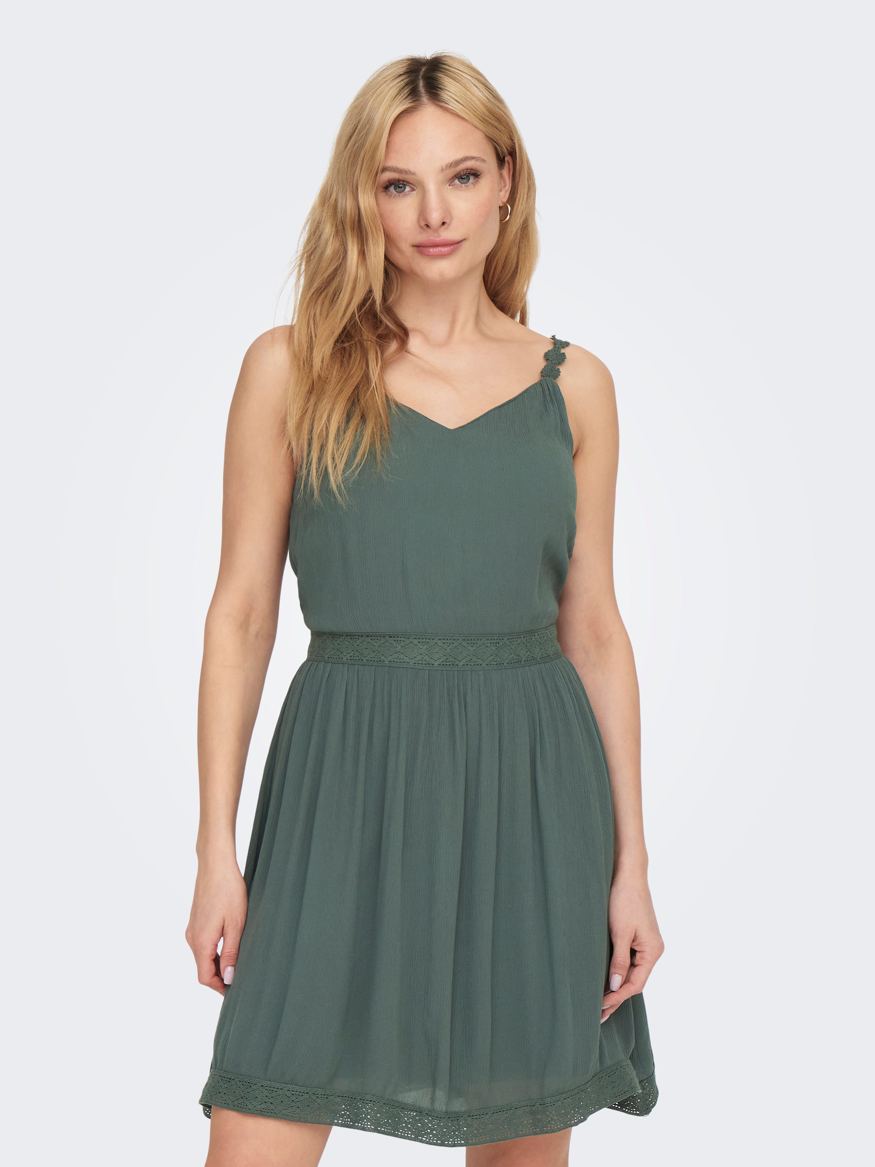 Onlkarmen Kurzes Kleid