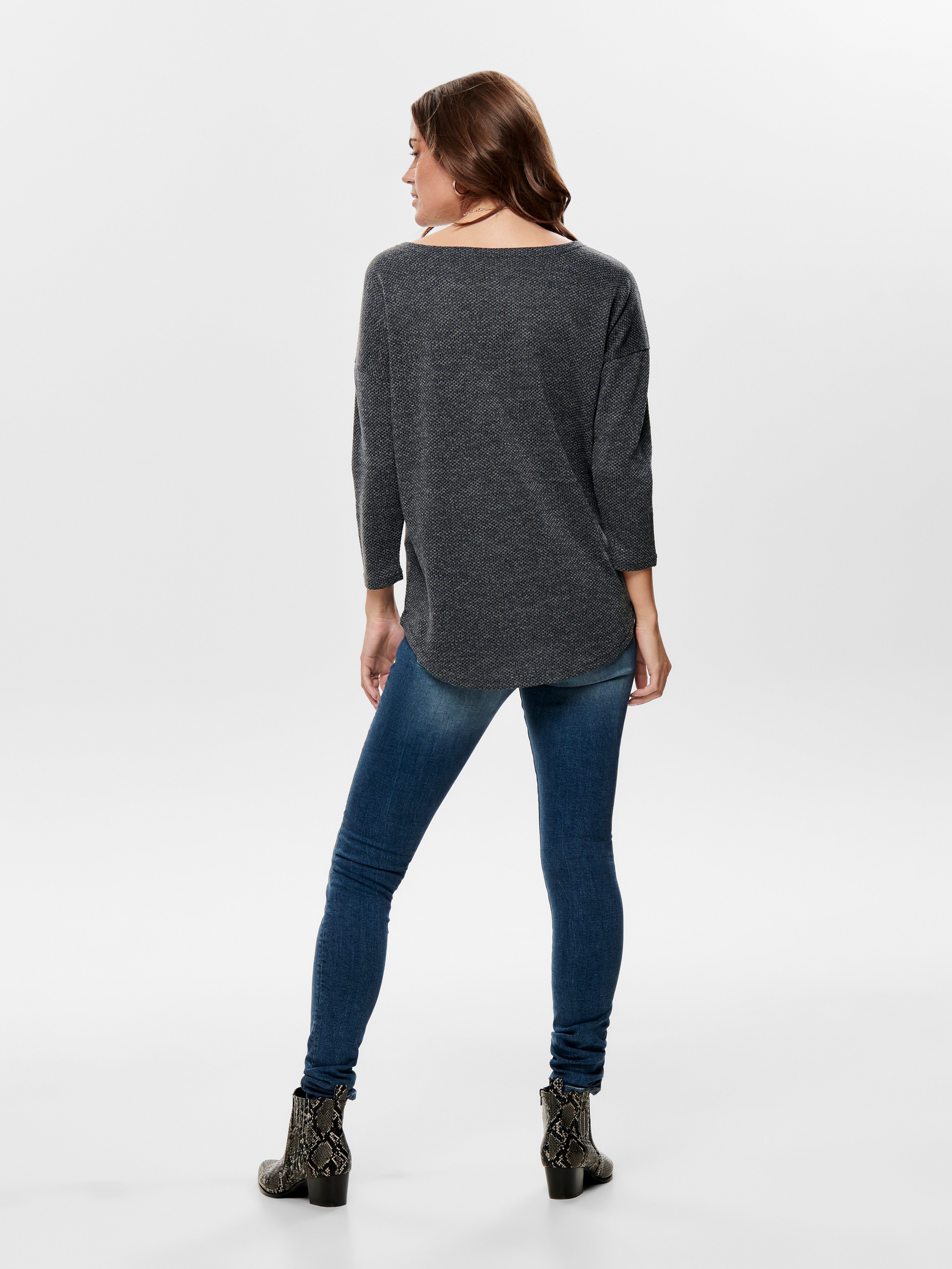 Loose Fit O-Neck Top | Dark Grey | ONLY®