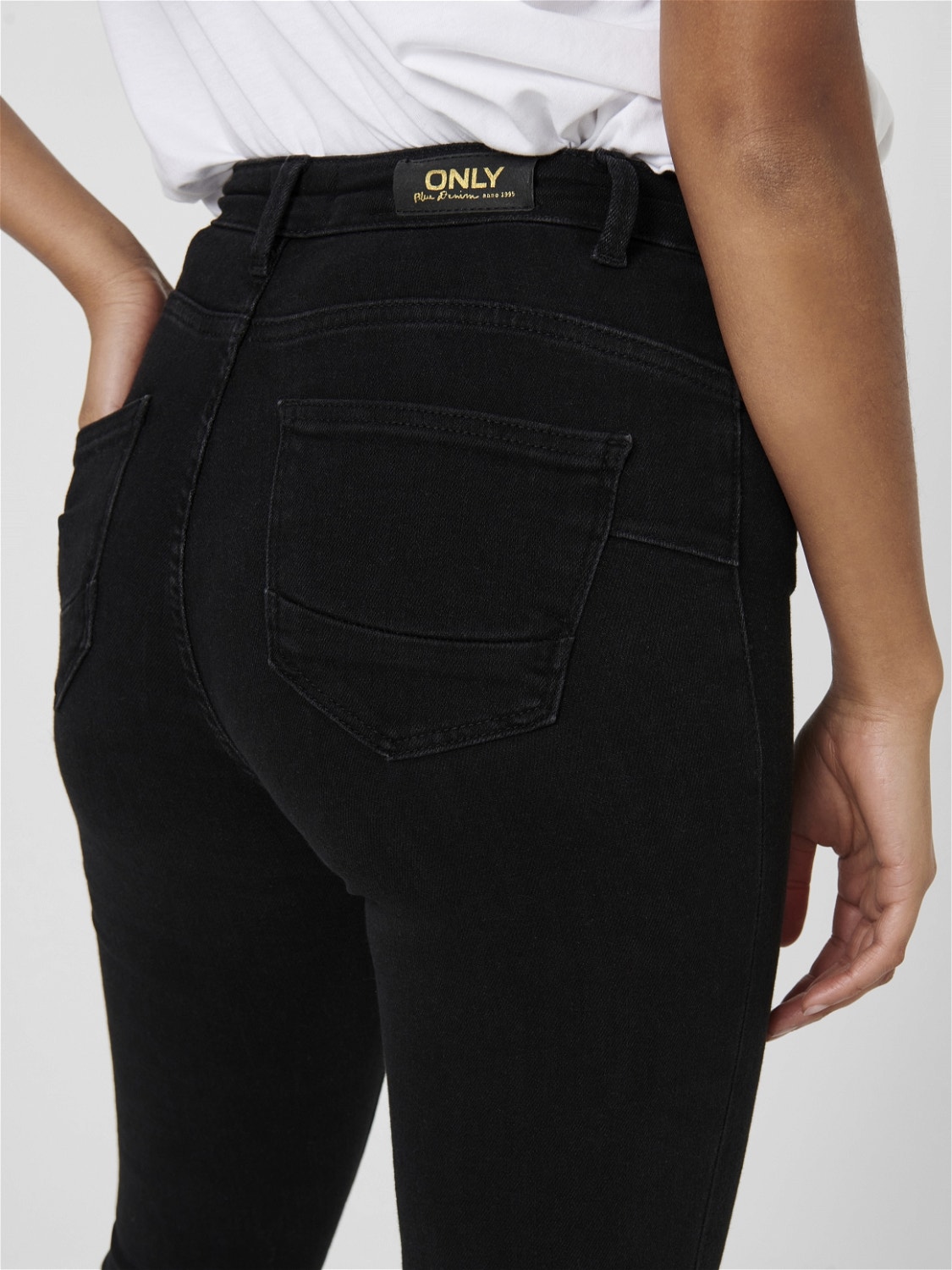 zonne wekelijks Darmen ONLPower mid push up Skinny jeans | Zwart | ONLY®