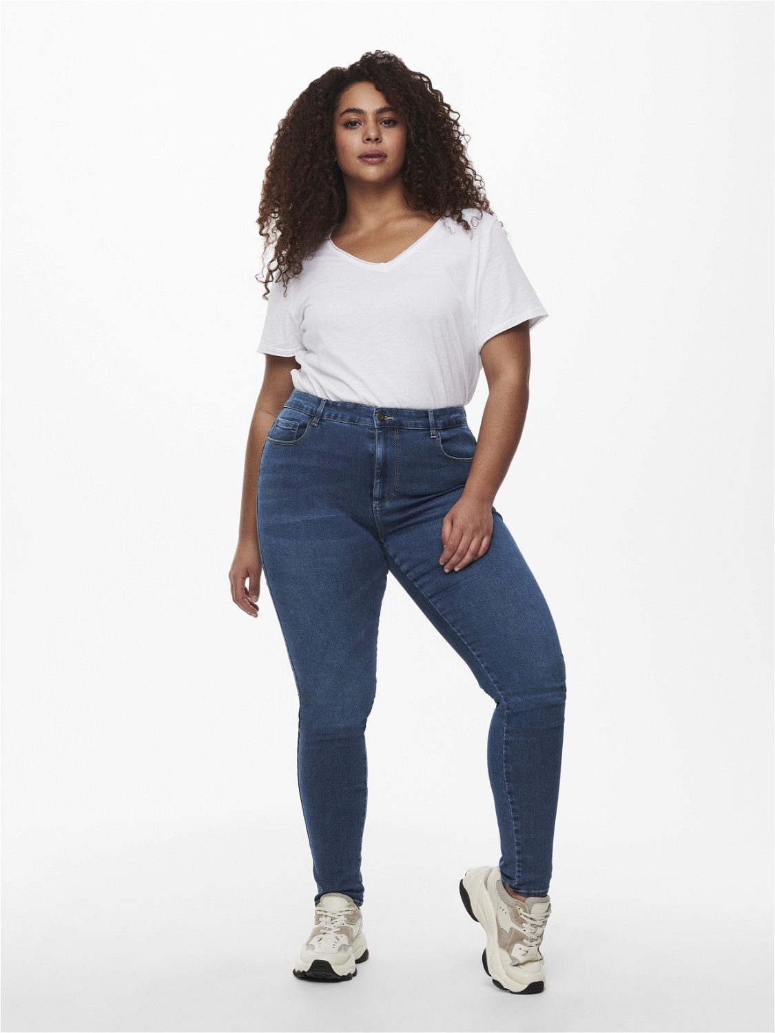 Curvy Caraugusta HW Skinny Fit Jeans | Mittelblau | ONLY®
