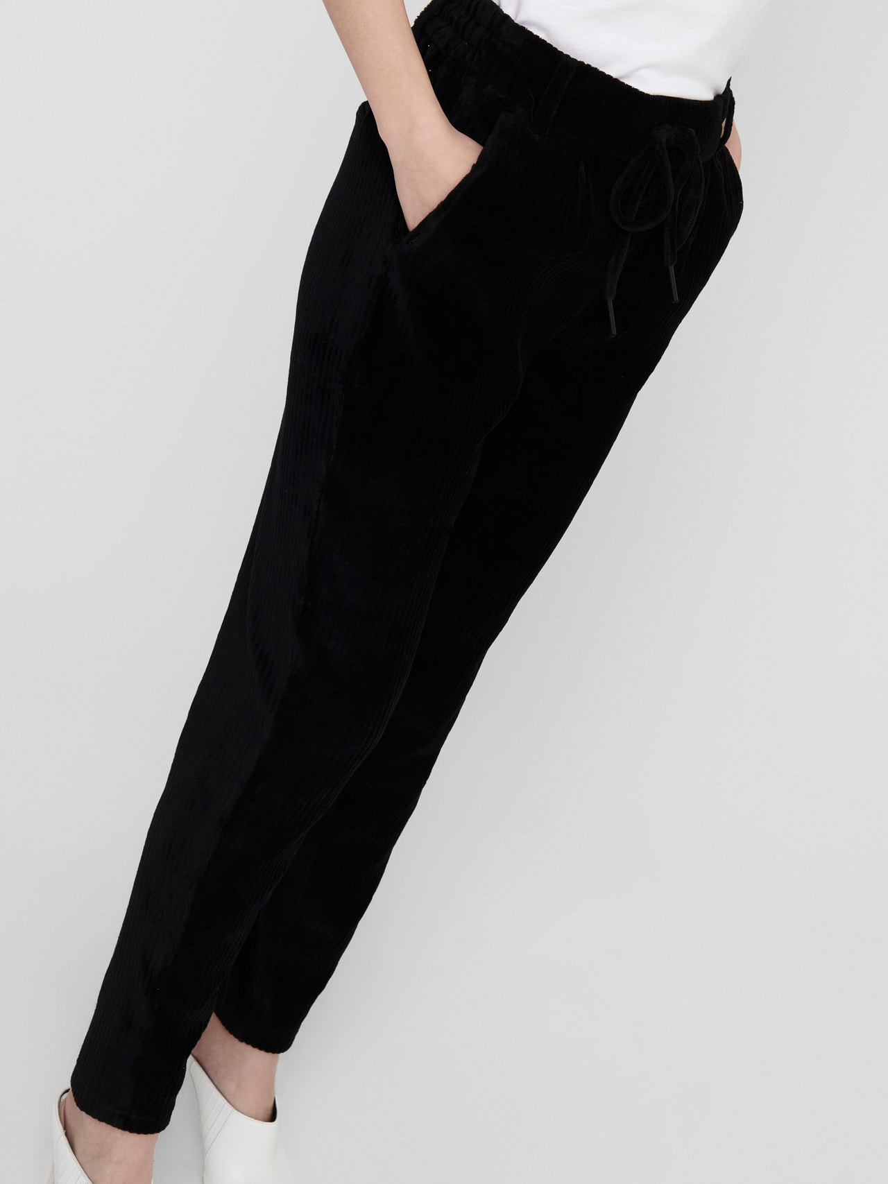 ONLY Poptrash velours côtelé Pantalon -Black - 15191641