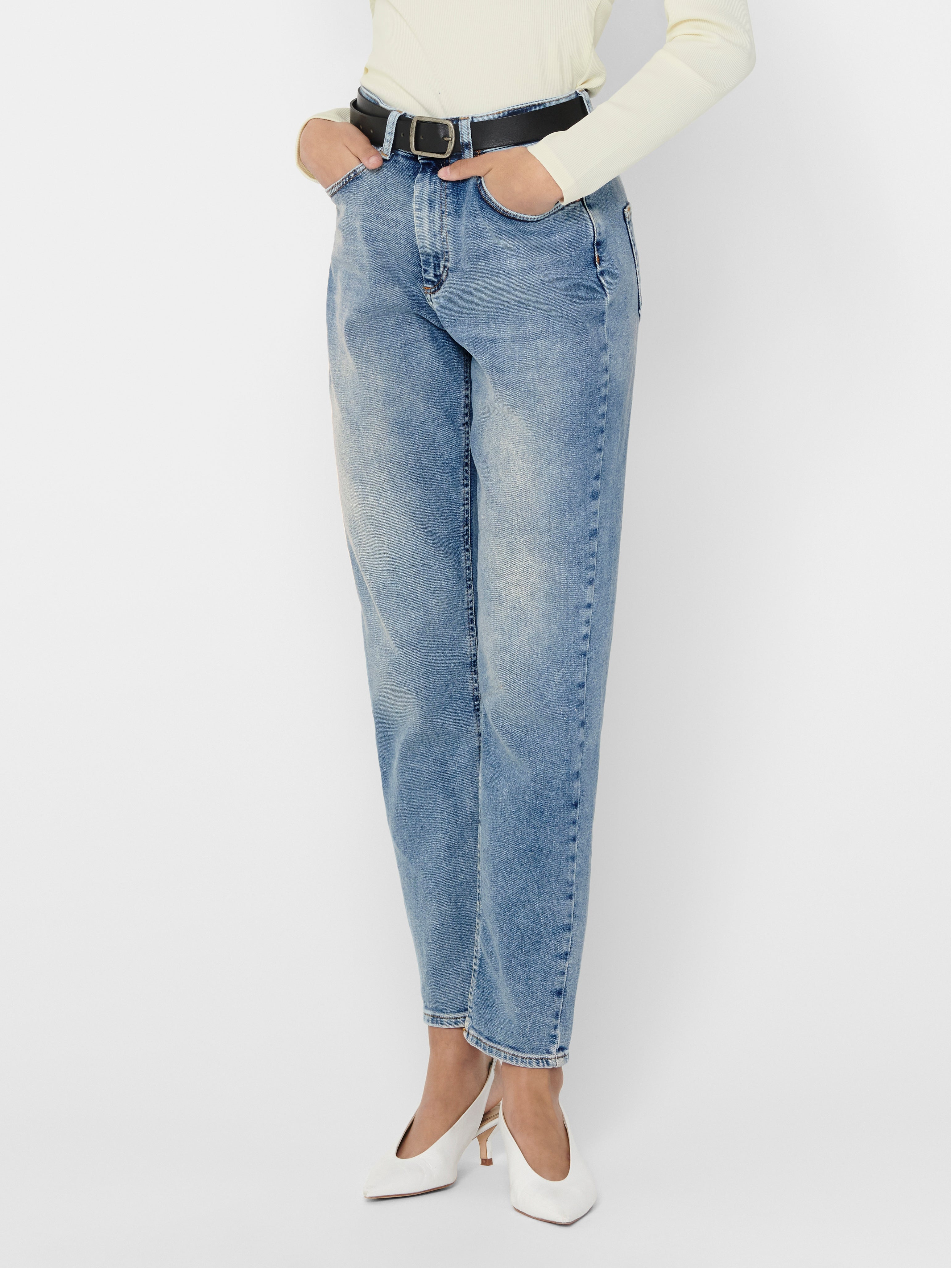 ONLY Ladies Mom Fit Jeans Onljuicy Hw Mom Rea707 Dnm Noos ONLY Ladies Mom Fit Jeans Onljuicy Hw Mom Rea707 Dnm Noos