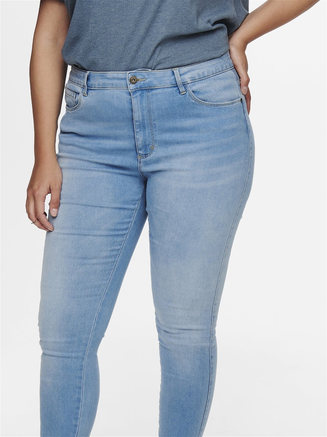 jeans fit Blue hw | Skinny | ONLY® Light Curvy CarAugusta
