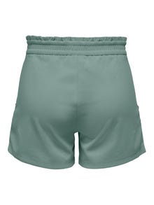 ONLY Shorts med bindebånd og flæser ved lommerne -Chinois Green - 15200311