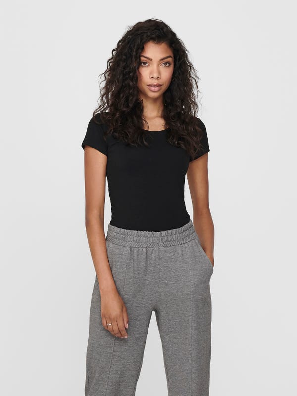 Regular fit o-hals t-shirts met 50% korting! Regular fit O-hals T-shirts met 50% korting! | ONLY®