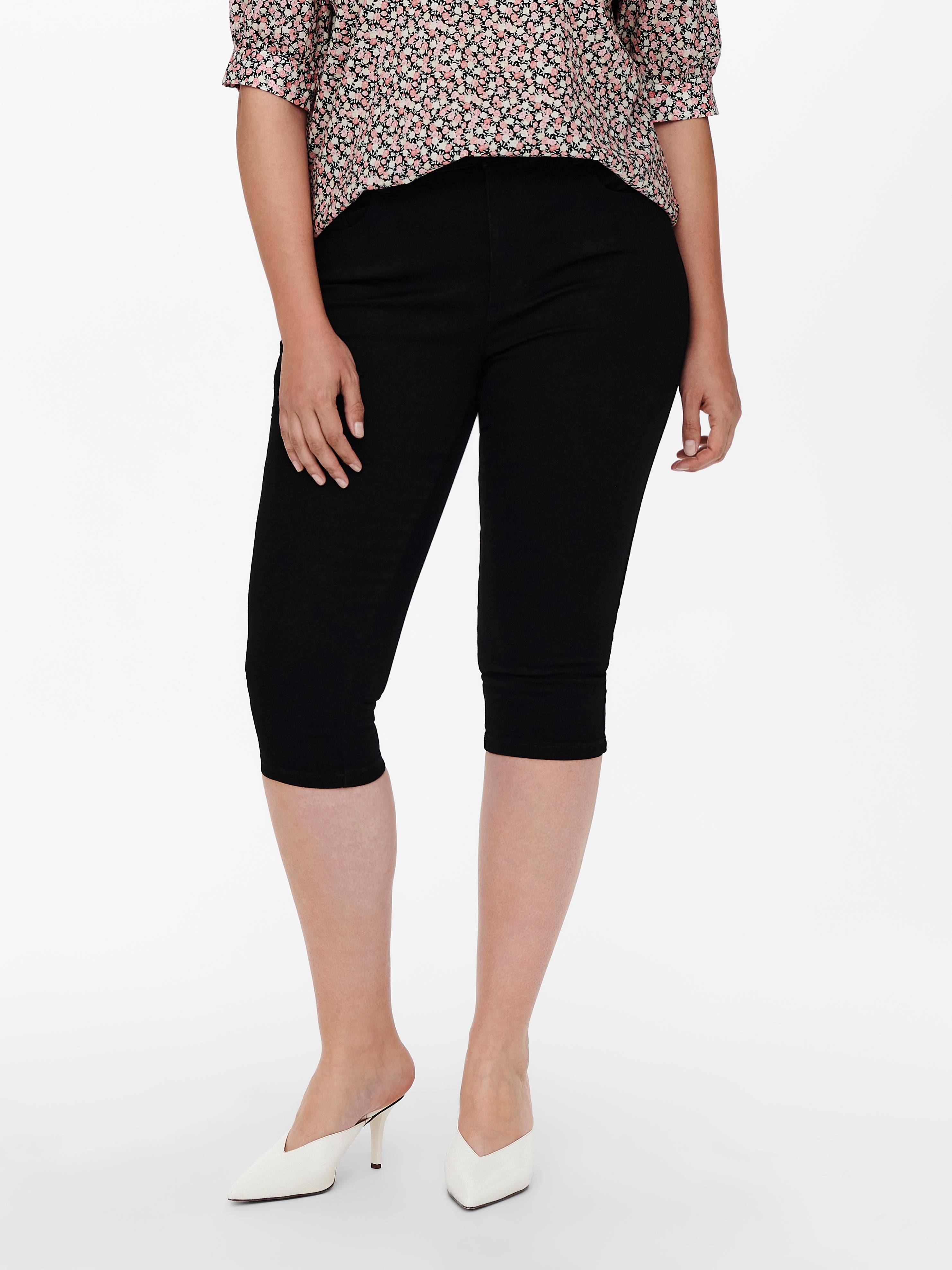Romi Cropped Trousers - Black | Meadows & Byrne