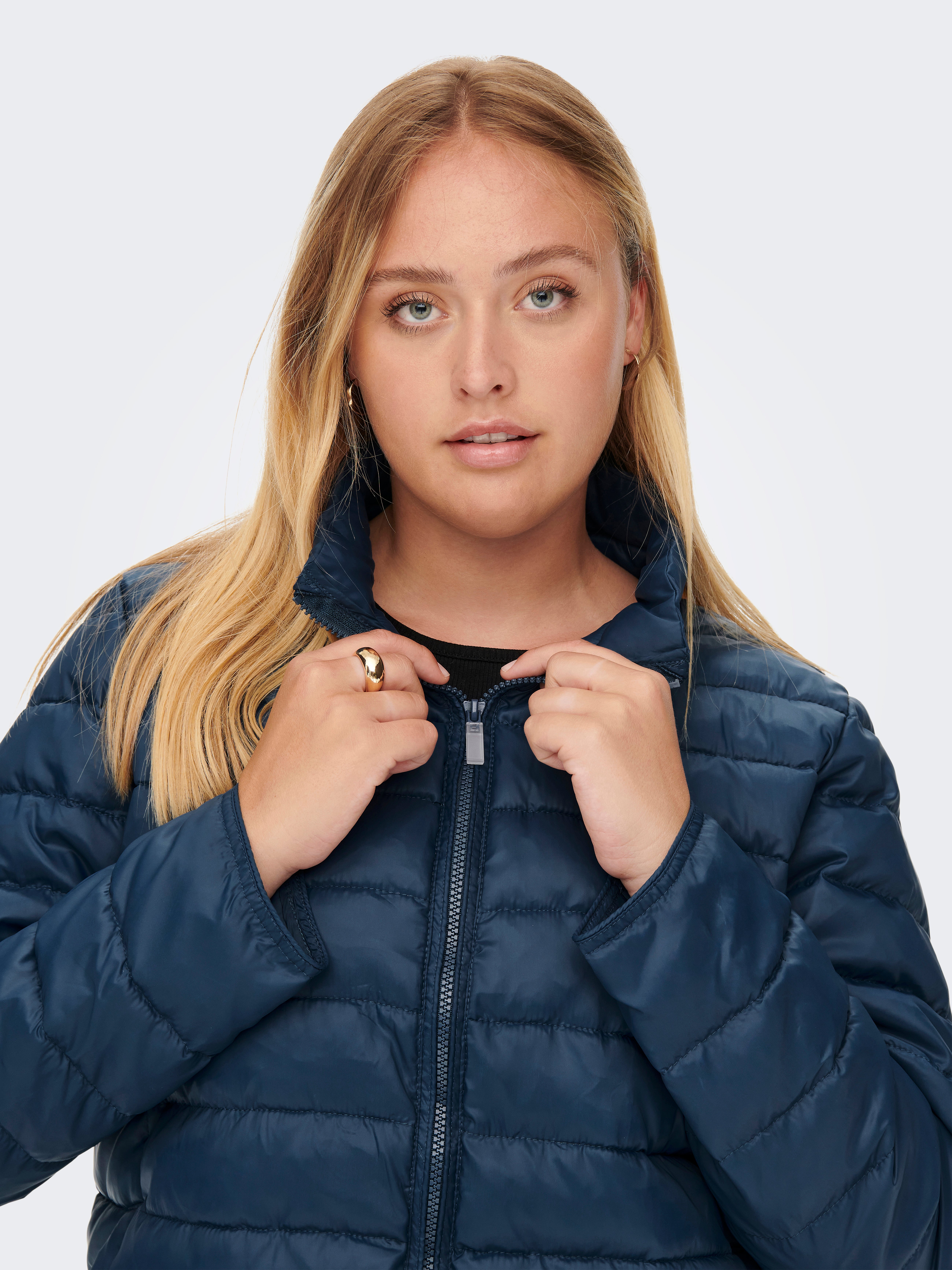 Curvy short Quilted jacket | Dark Blue 