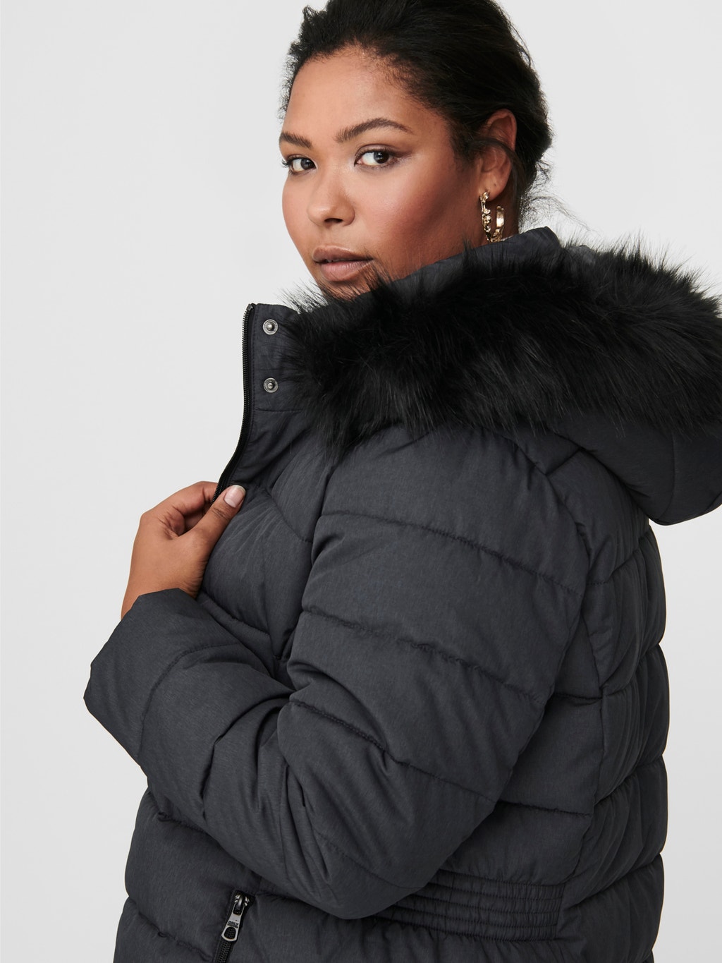 Curvy long Quilted jacket | Dark Grey | ONLY®