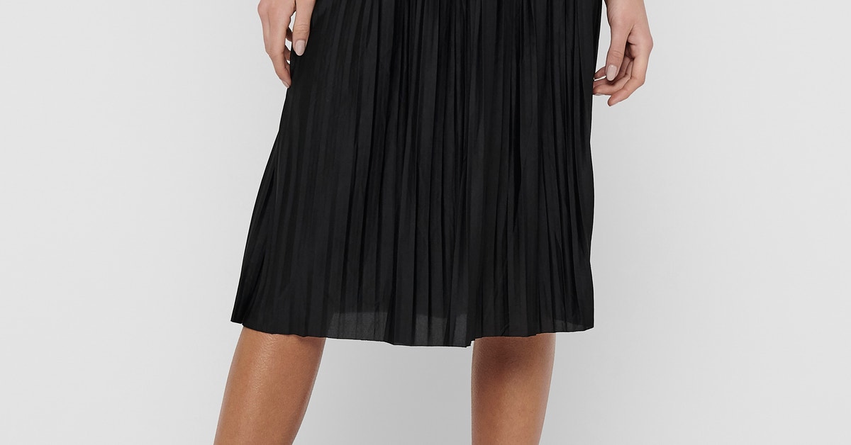 Trendy: de plissé rok - Pearls&Stripes Blog Trendy: de plissé rok - Pearls&Stripes Blog