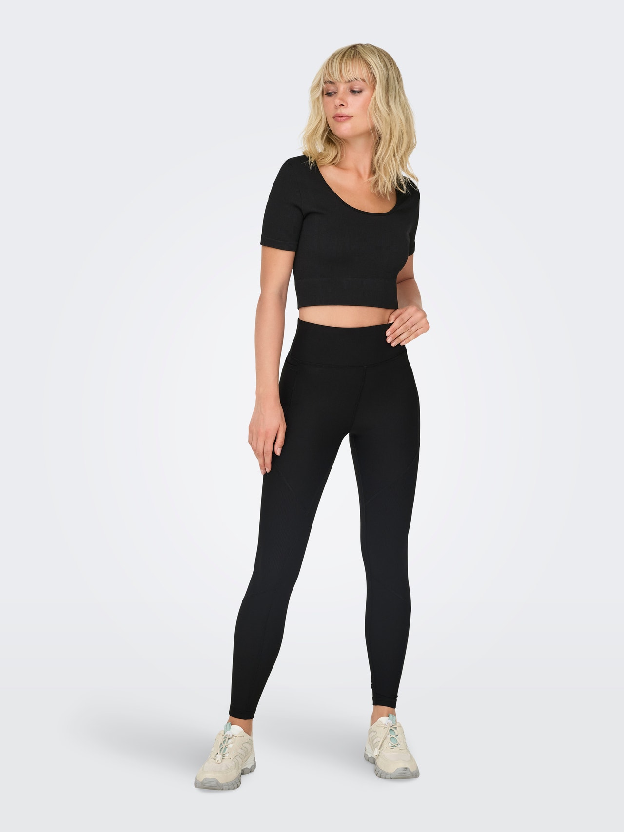 ONLY Play ONPAKARI SEAM - Leggings - black/nero ONLY Play ONPAKARI SEAM - Leggings - black/nero