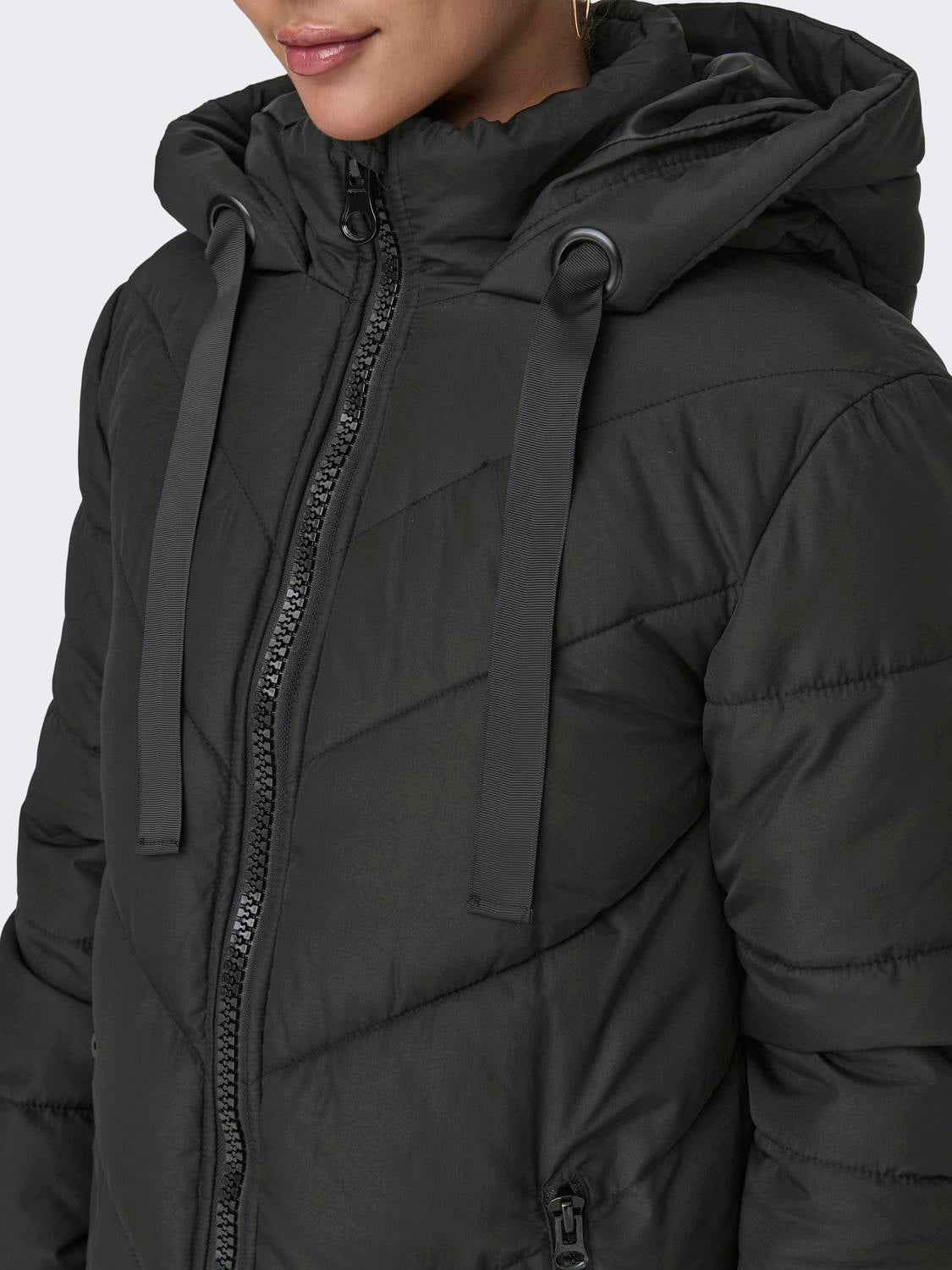 only puffer jacket black