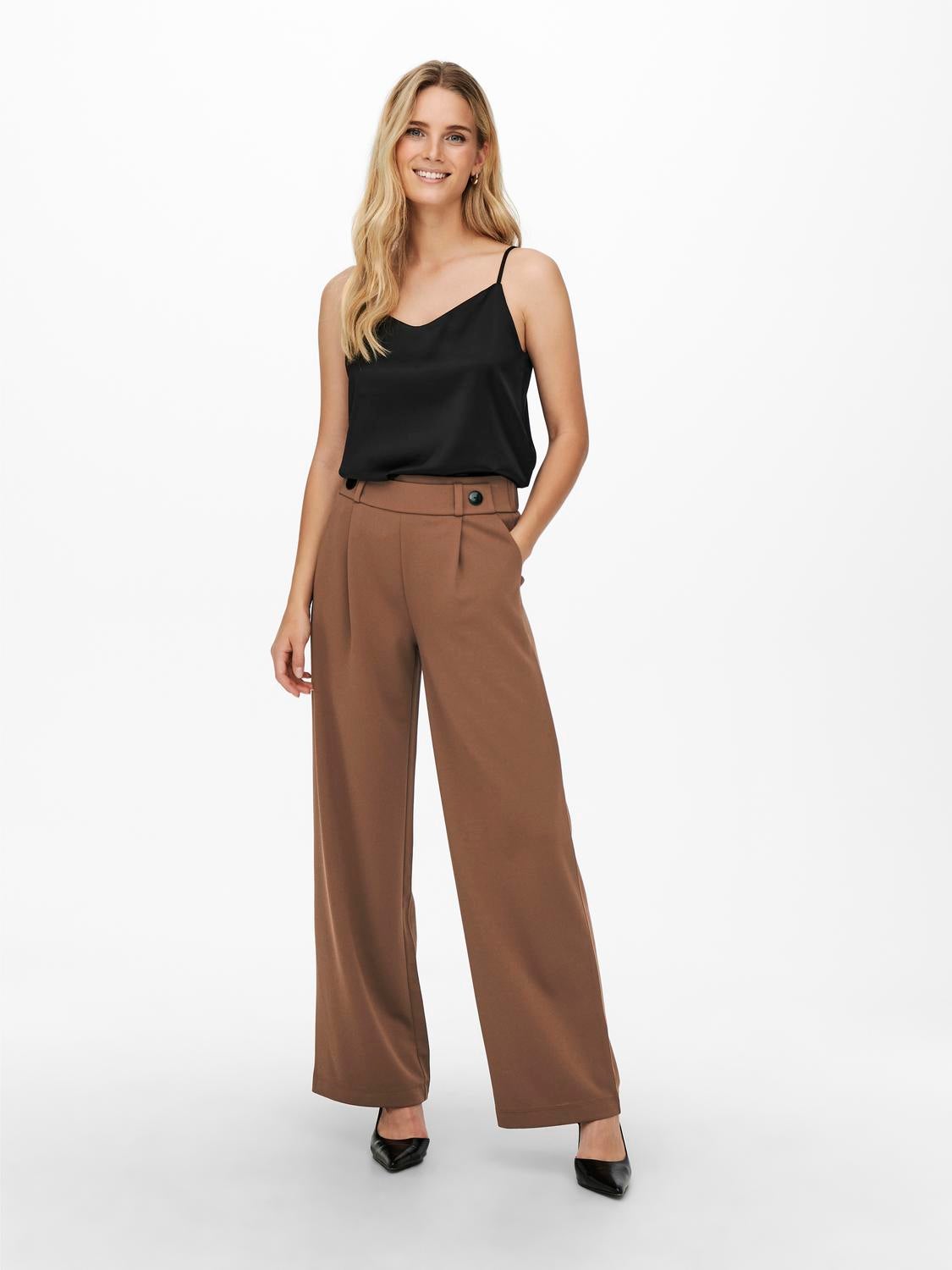 What to wear with palazzo pants (Complete Guide)