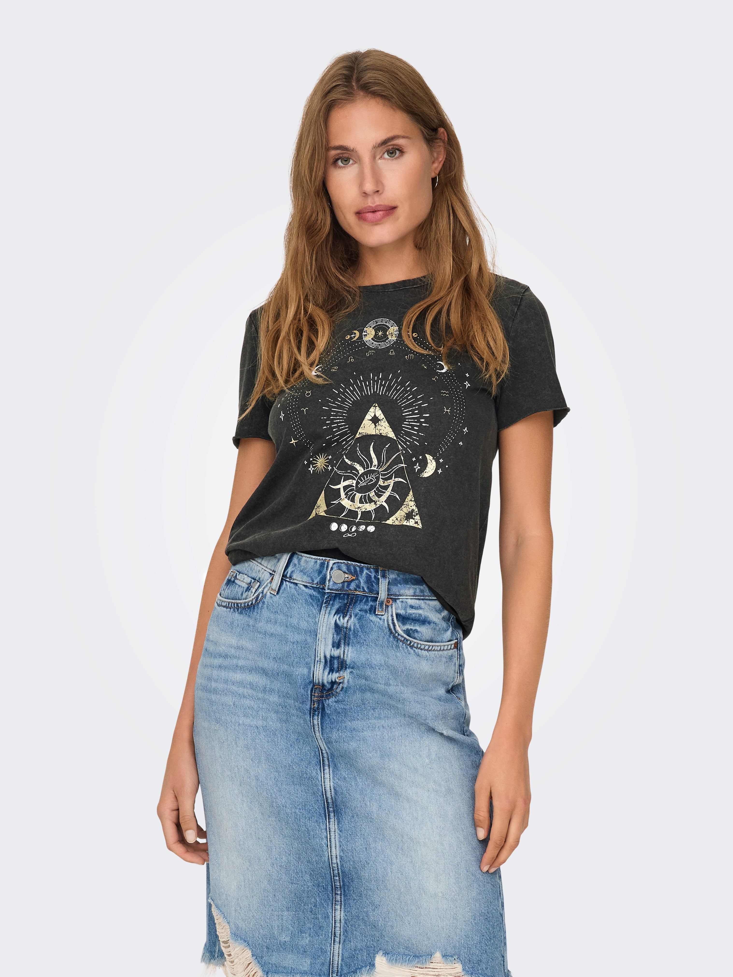Onllucy T-shirt