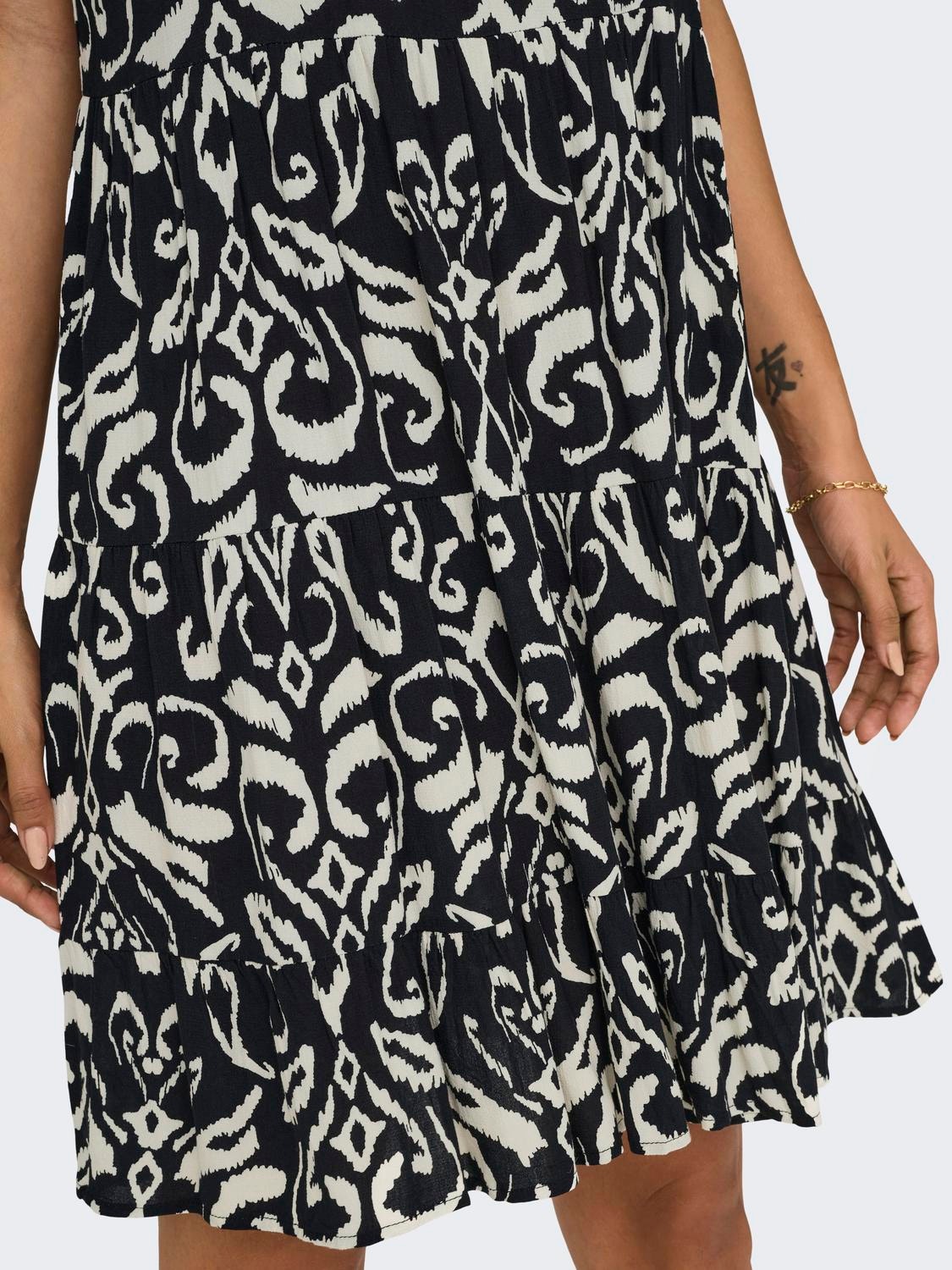 ONLY Printed sleeveless dress -Black - 15218451