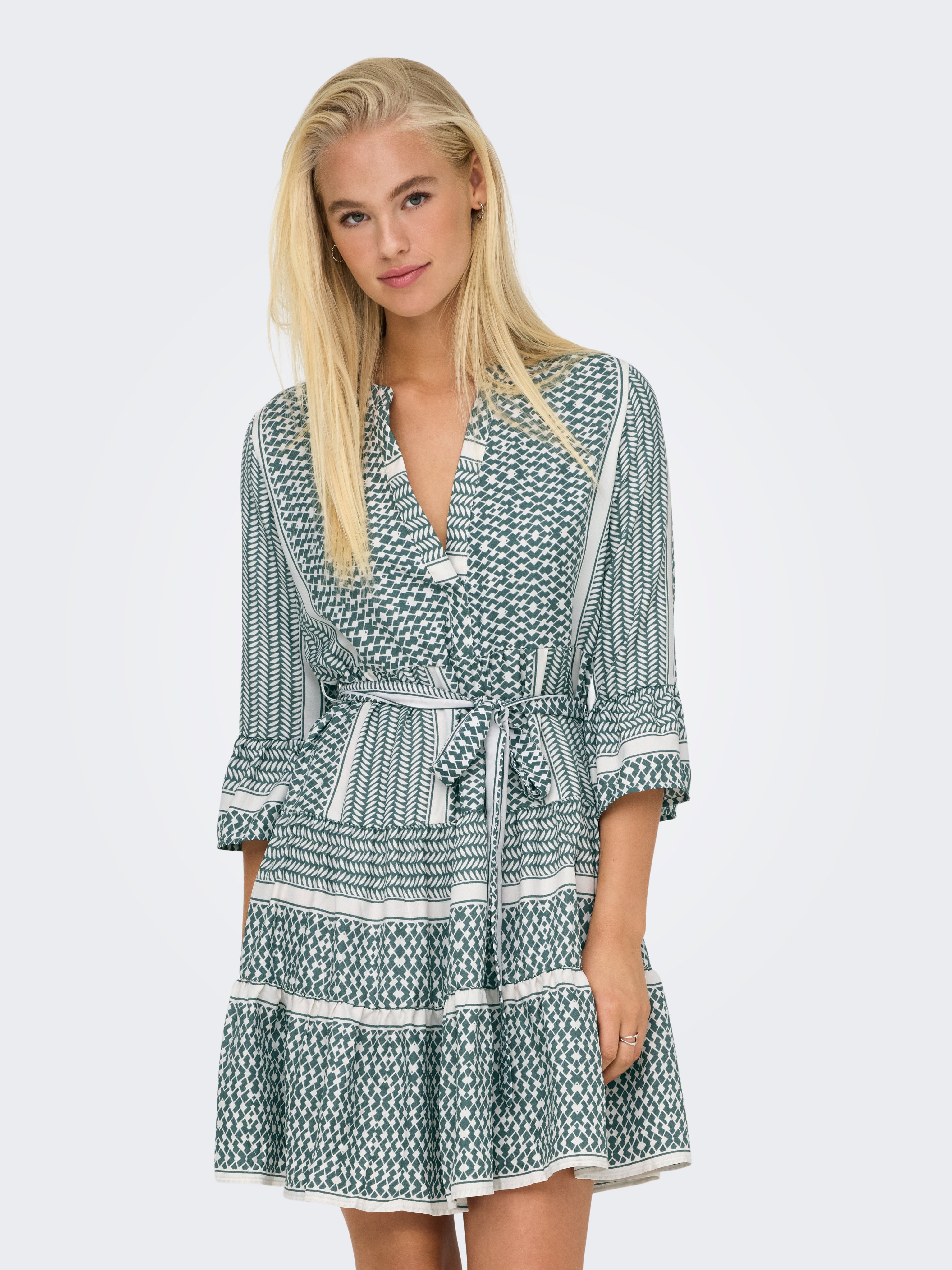 Onlathena Kurzes Kleid