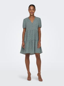 ONLY Normal geschnitten V-Ausschnitt Elastische Bündchen Kurzes Kleid -Balsam Green - 15222212