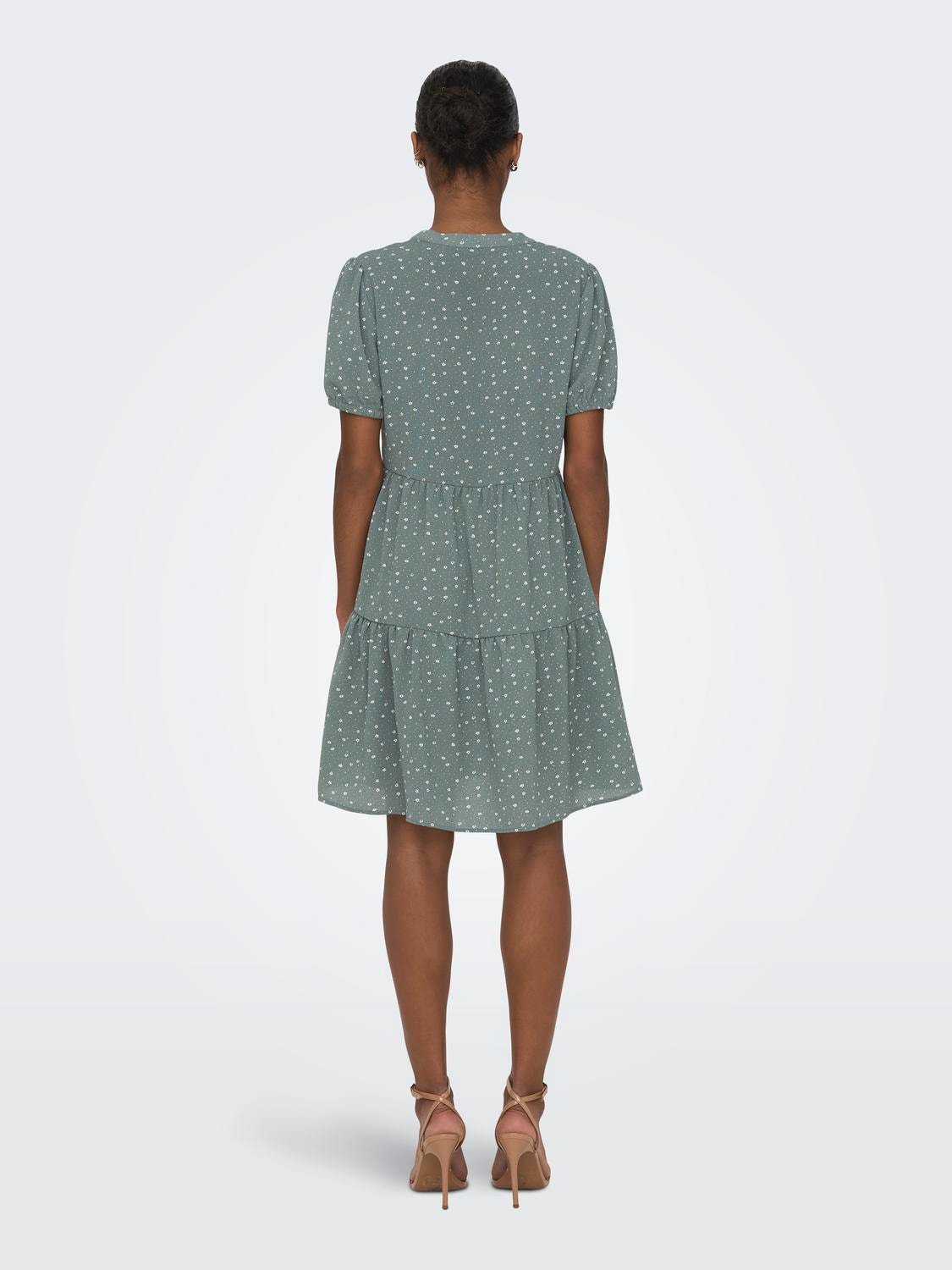 ONLY Normal geschnitten V-Ausschnitt Elastische Bündchen Kurzes Kleid -Balsam Green - 15222212