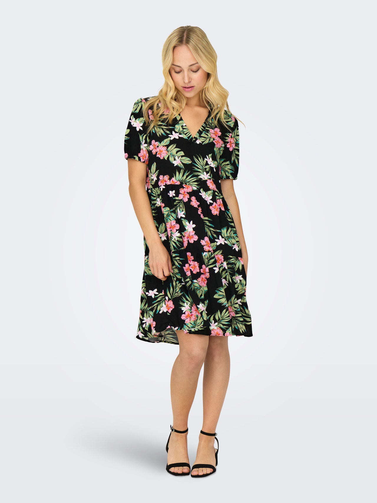 ONLY Mini o-hals kjole med mønster -Black - 15222215