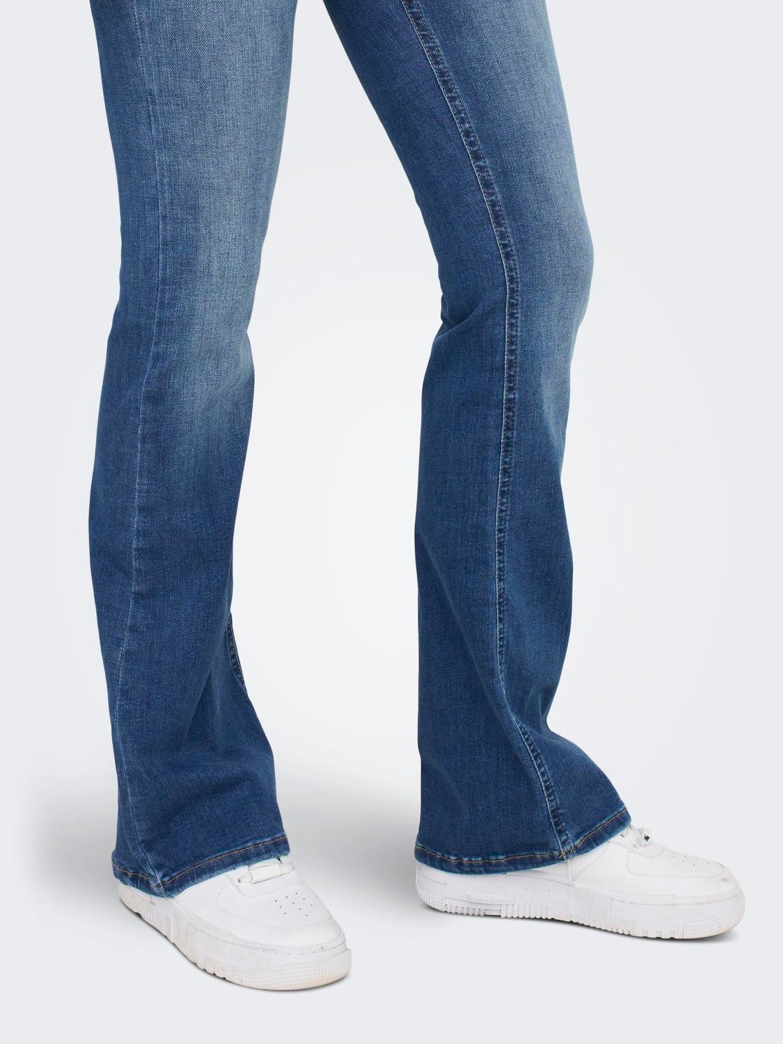 ONLY ONLBlush life mid Flared Jeans -Medium Blue Denim - 15223514