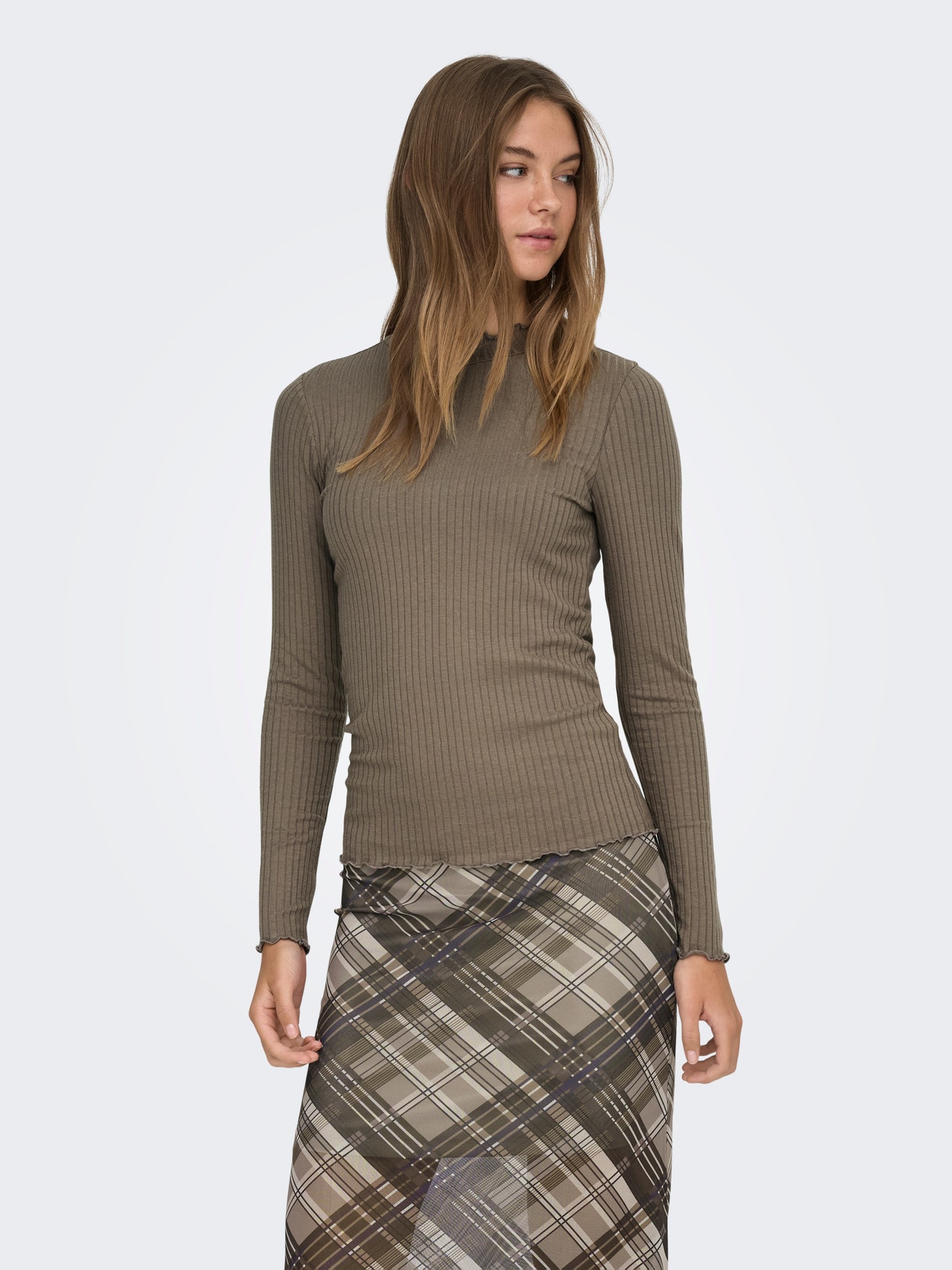 ONLY Venivast kangast liibuv lõige Kõrge kaelus Top -Walnut - 15228065