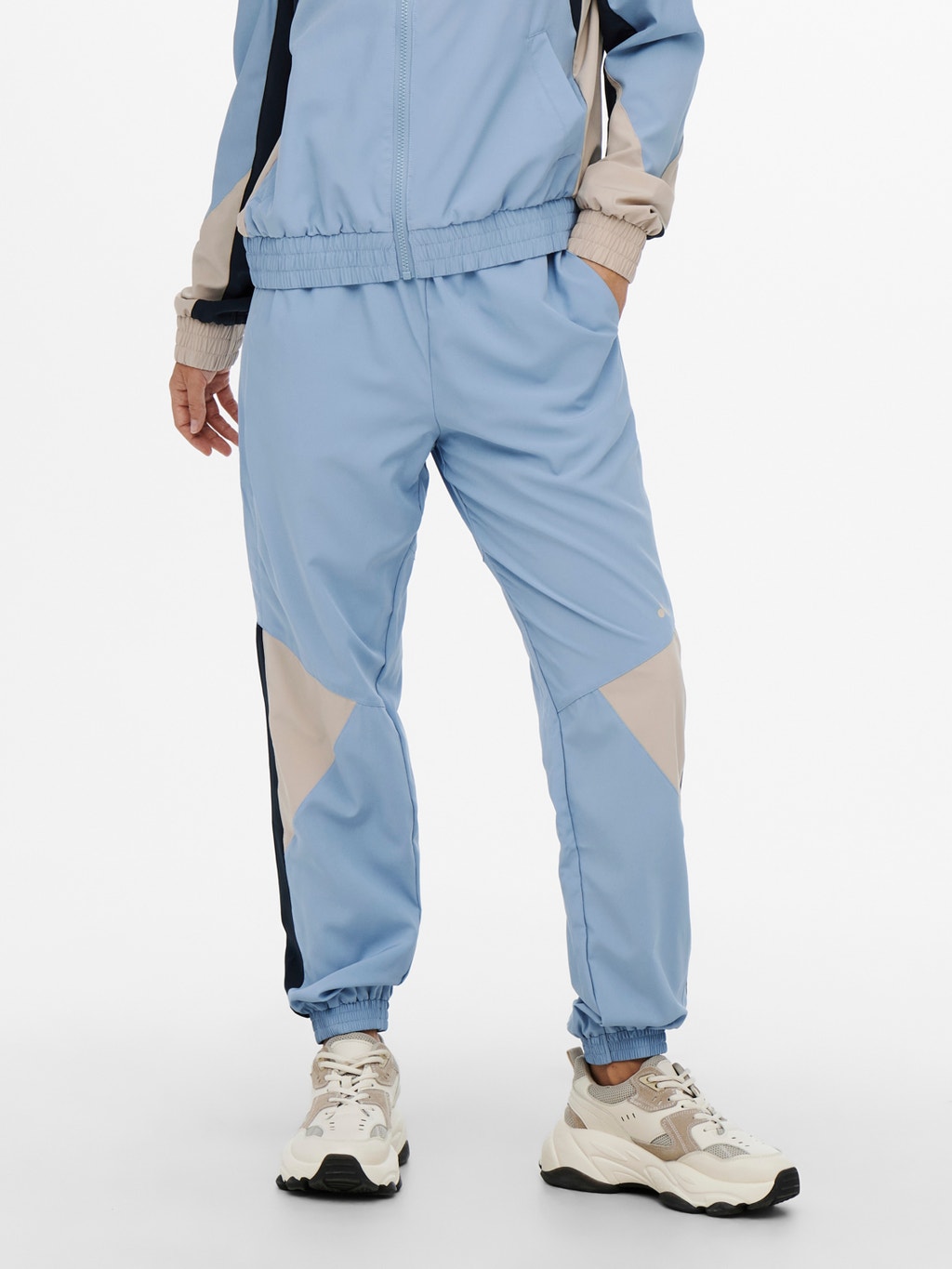 Baggy Fit Trousers with 50% discount! | ONLY®