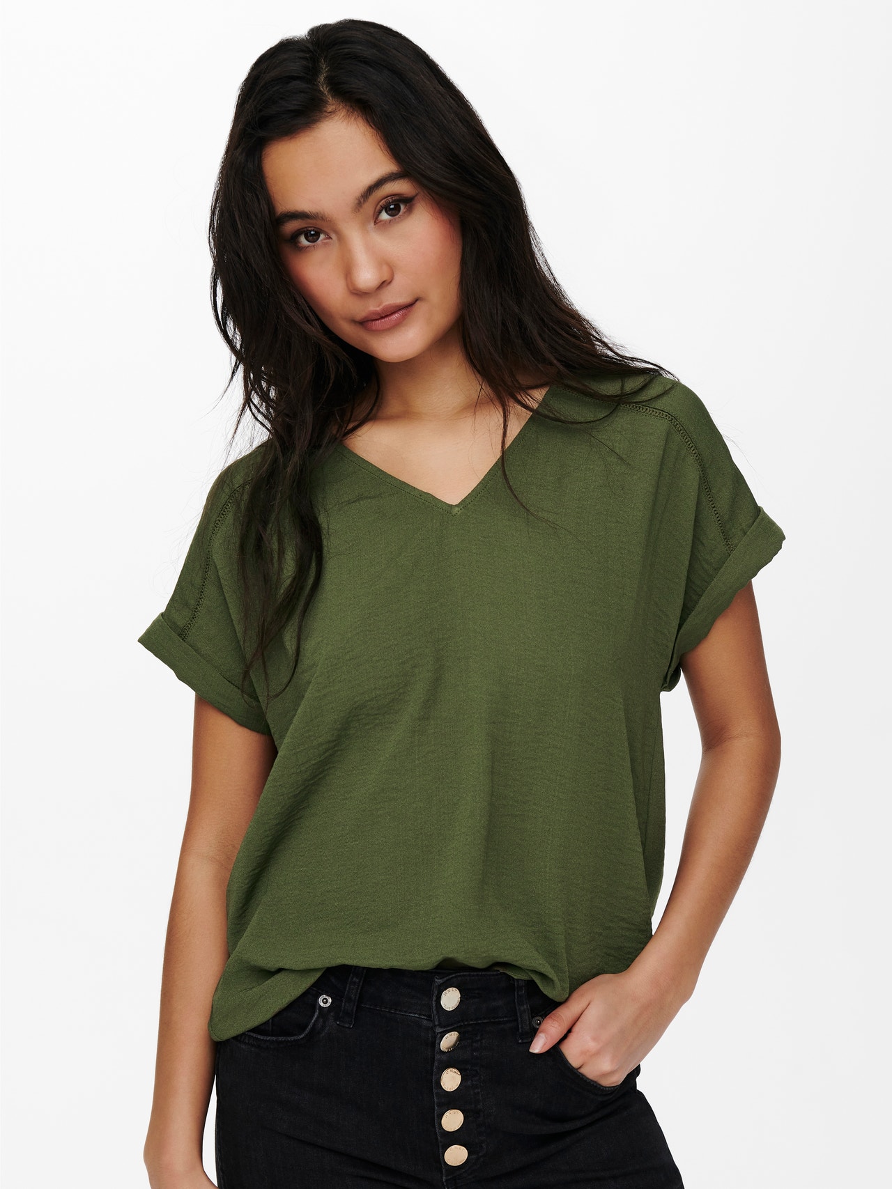 ONLY Comfort Fit Round Neck Fold-up cuffs Dropped shoulders T-Shirt -Kalamata - 15229004