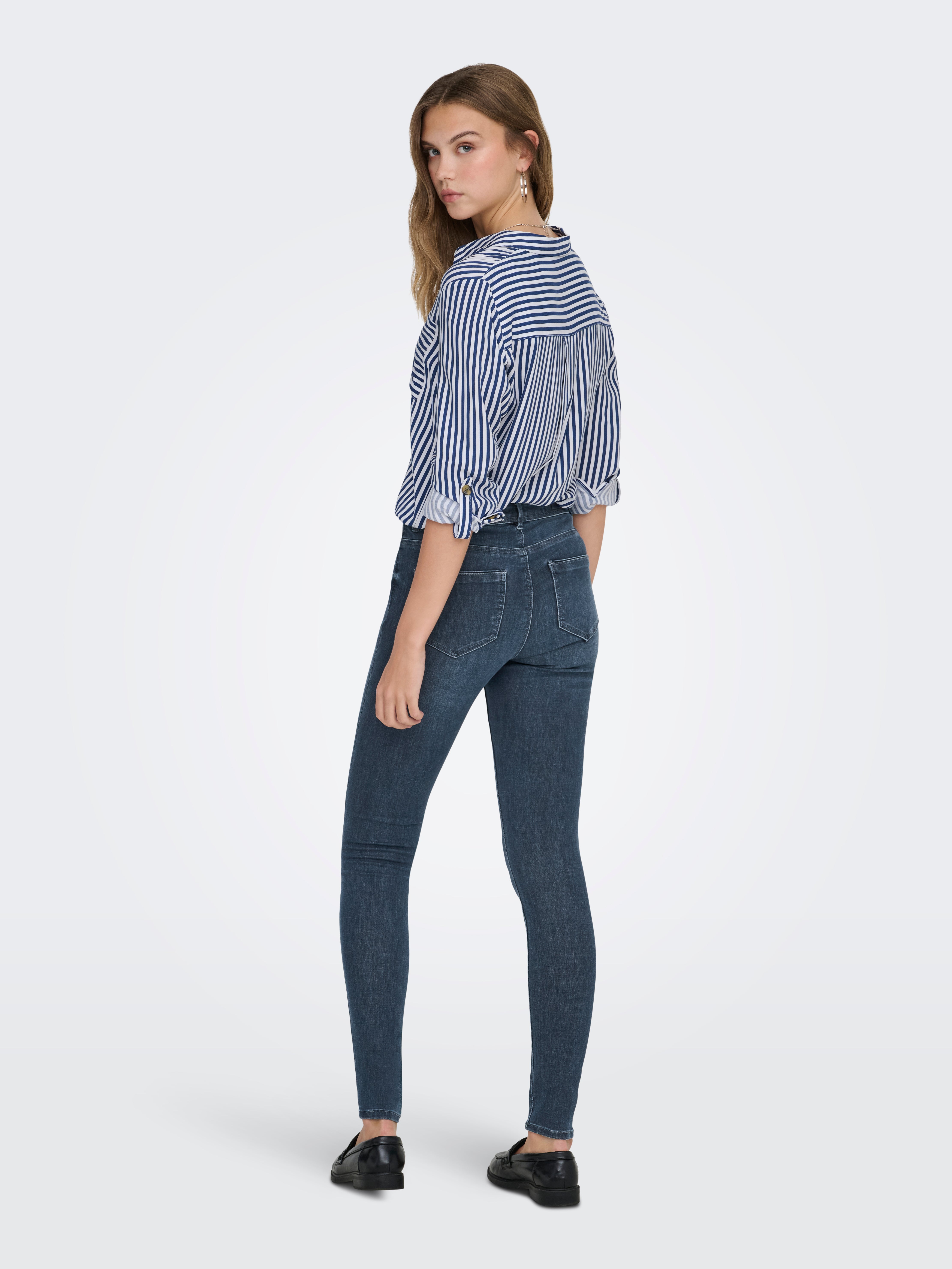 ONLWAUW Mittlere Taille Skinny Fit Jeans | Schwarz | ONLY® 