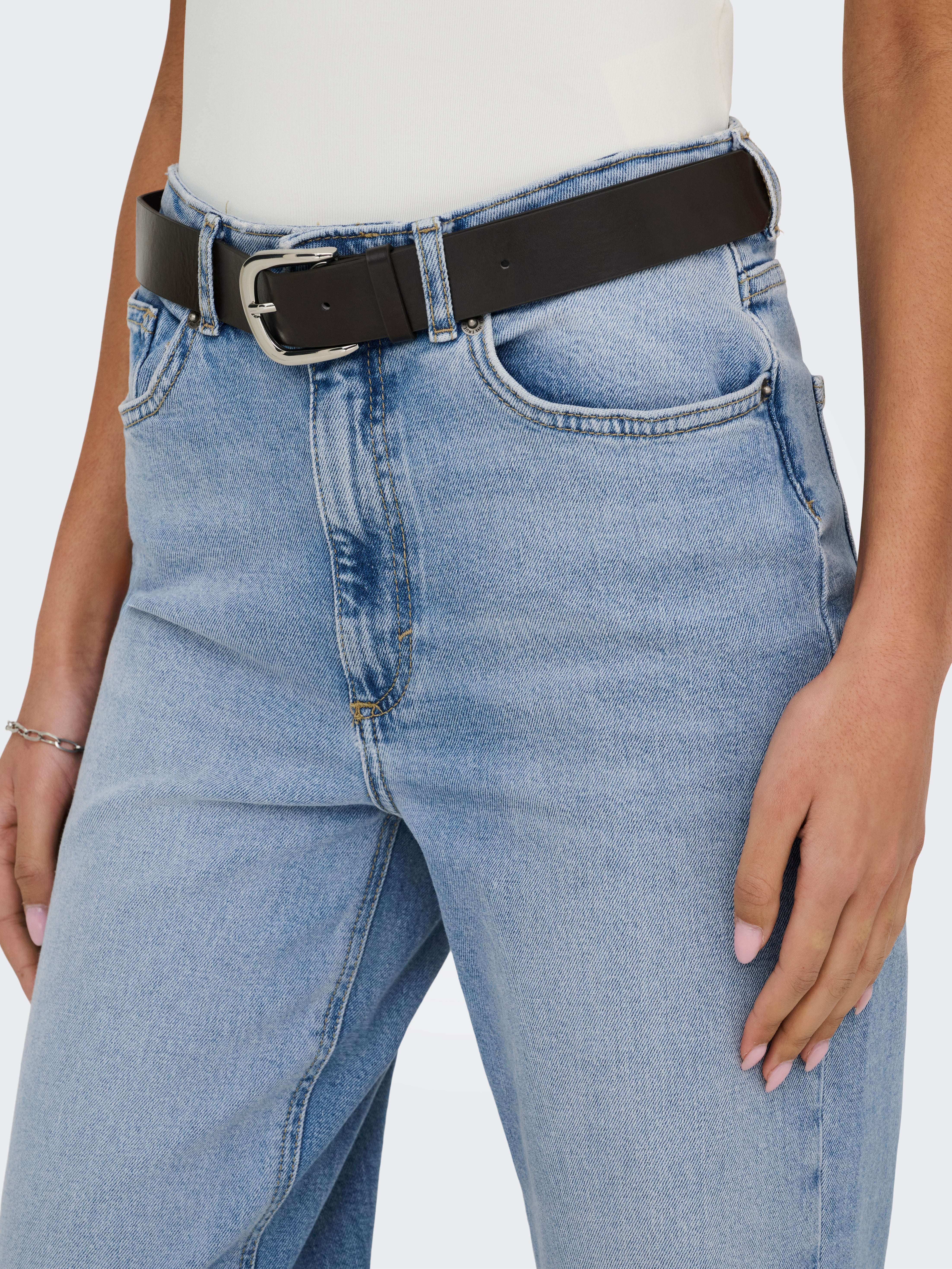 ONLJUICY Hohe Taille Weiter Beinschnitt Jeans | Mittelblau | ONLY®