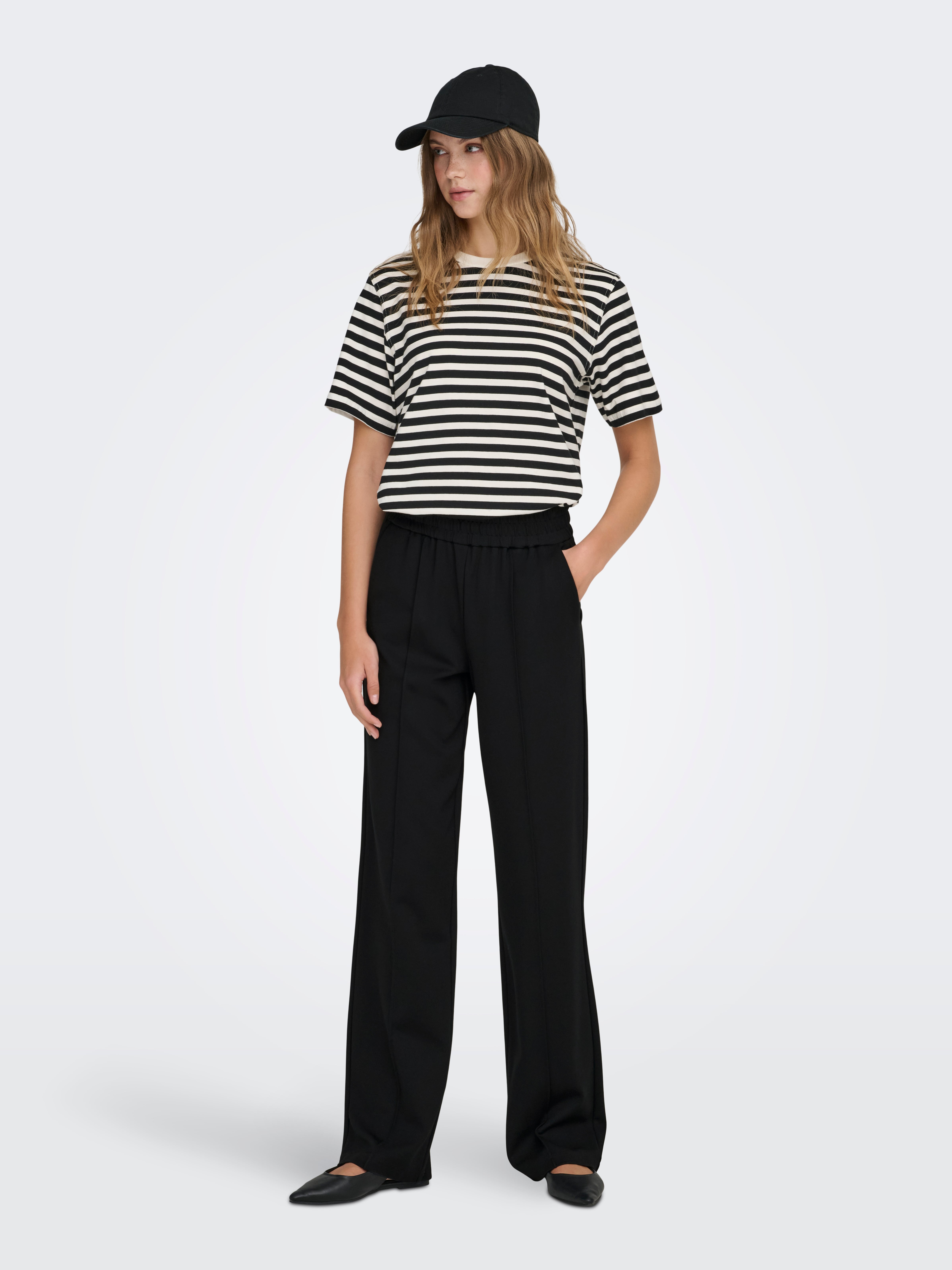 ONLPOPTRASH-SUKI Mittlere Taille Locker geschnitten Hose | Schwarz 