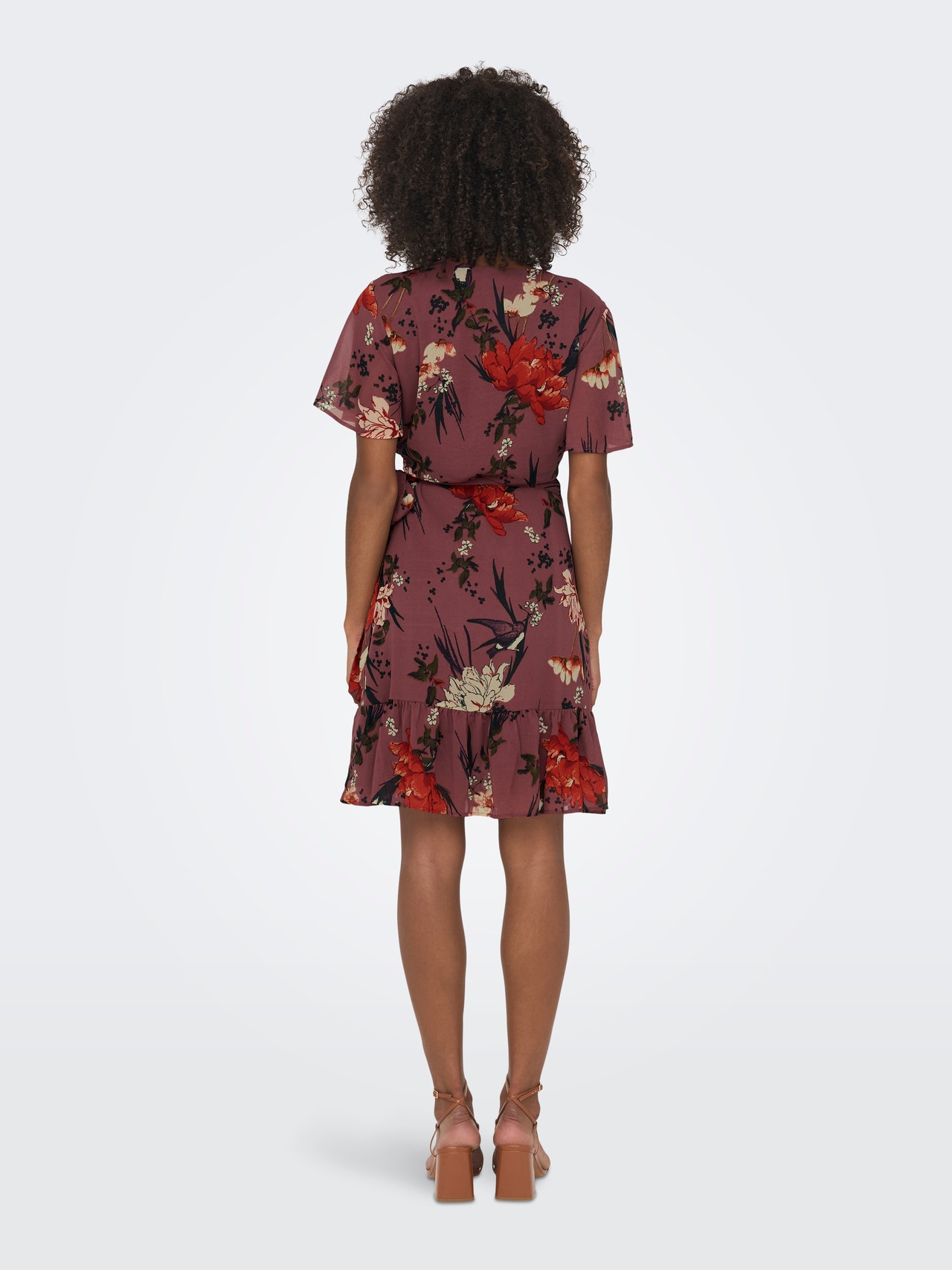 ONLY Normal geschnitten V-Ausschnitt Kurzes Kleid -Rose Brown - 15235761
