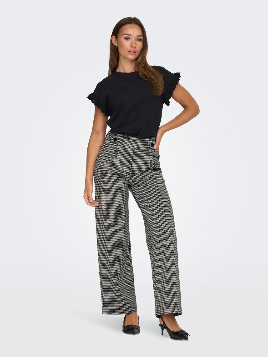 Checkered hot sale baggy trousers