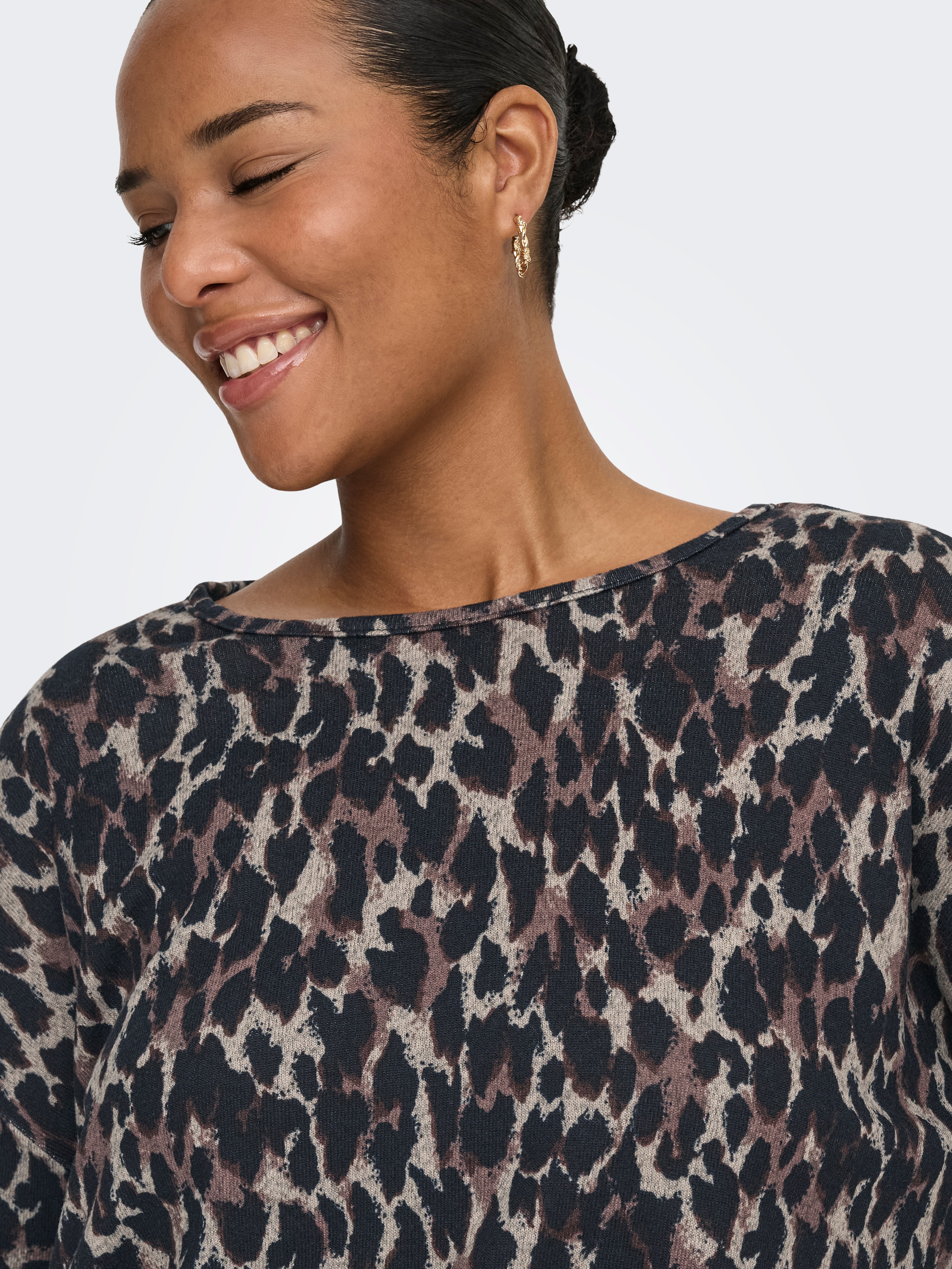 Curvy leopard oberteil | Mittelgrau | ONLY®