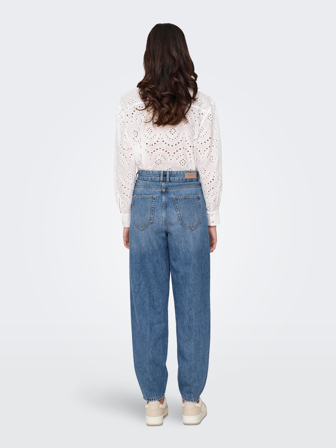 Carrot best sale top jeans