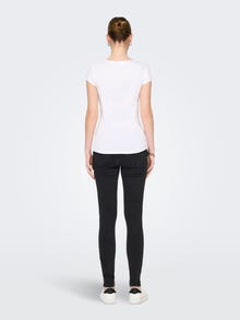 ONLY T-shirts Standard Fit Col en U -White - 15247229