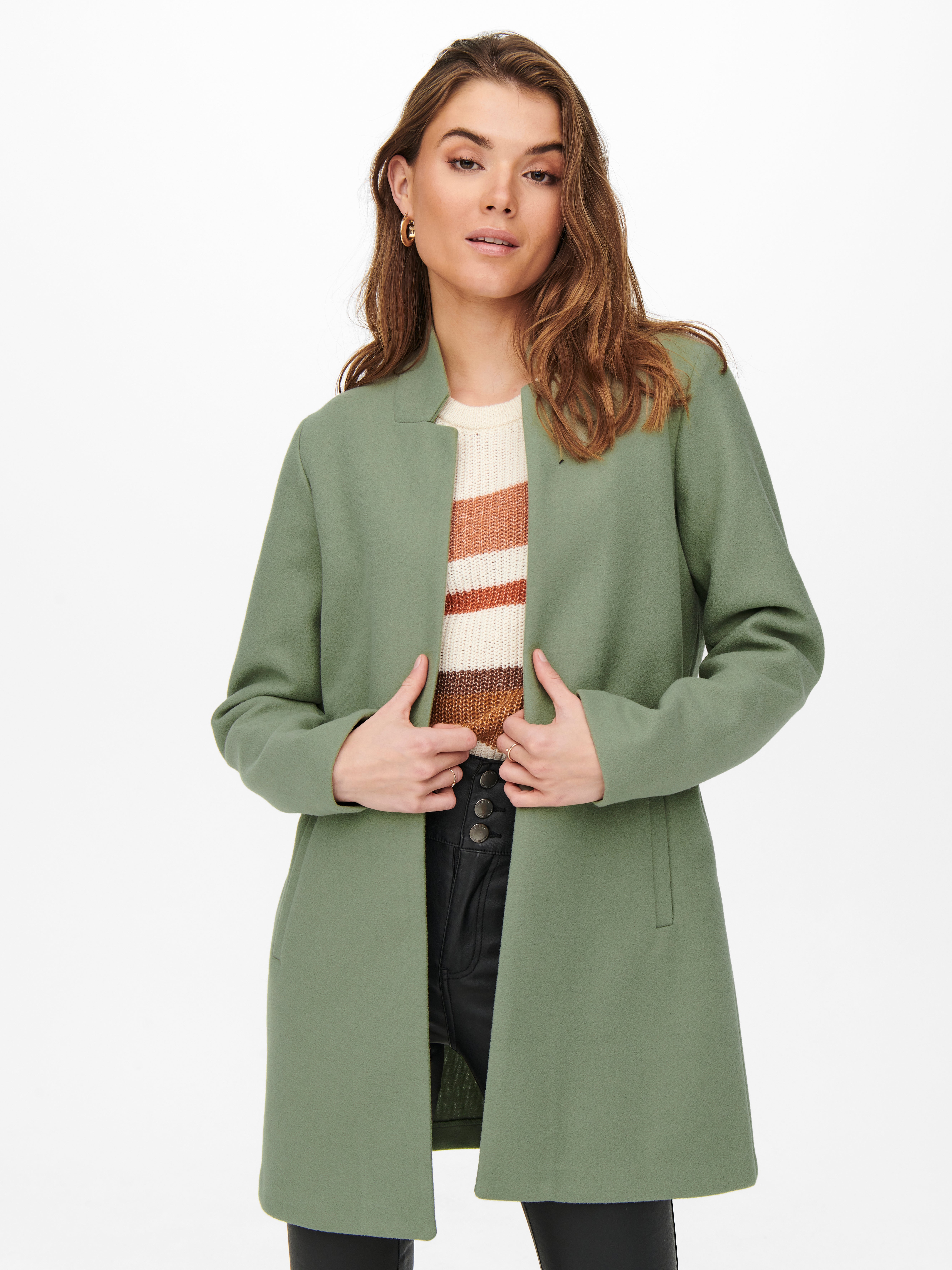 coat high neck
