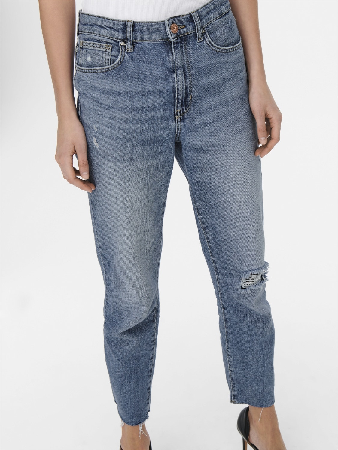 ONLY ONLEmily High Waist Destroyed Straight Fit Jeans -Light Medium Blue Denim - 15248661