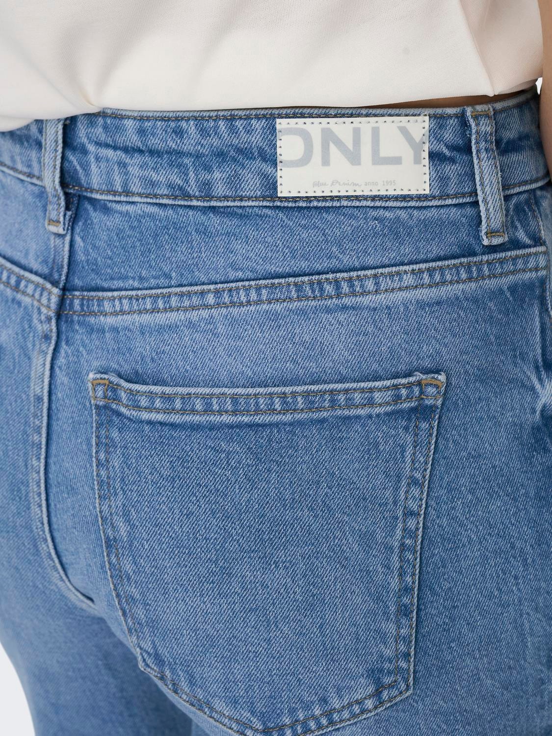 ONLY ONLEMILY HIGH WAIST STRAIGHT JEANS -Light Blue Denim - 15249500