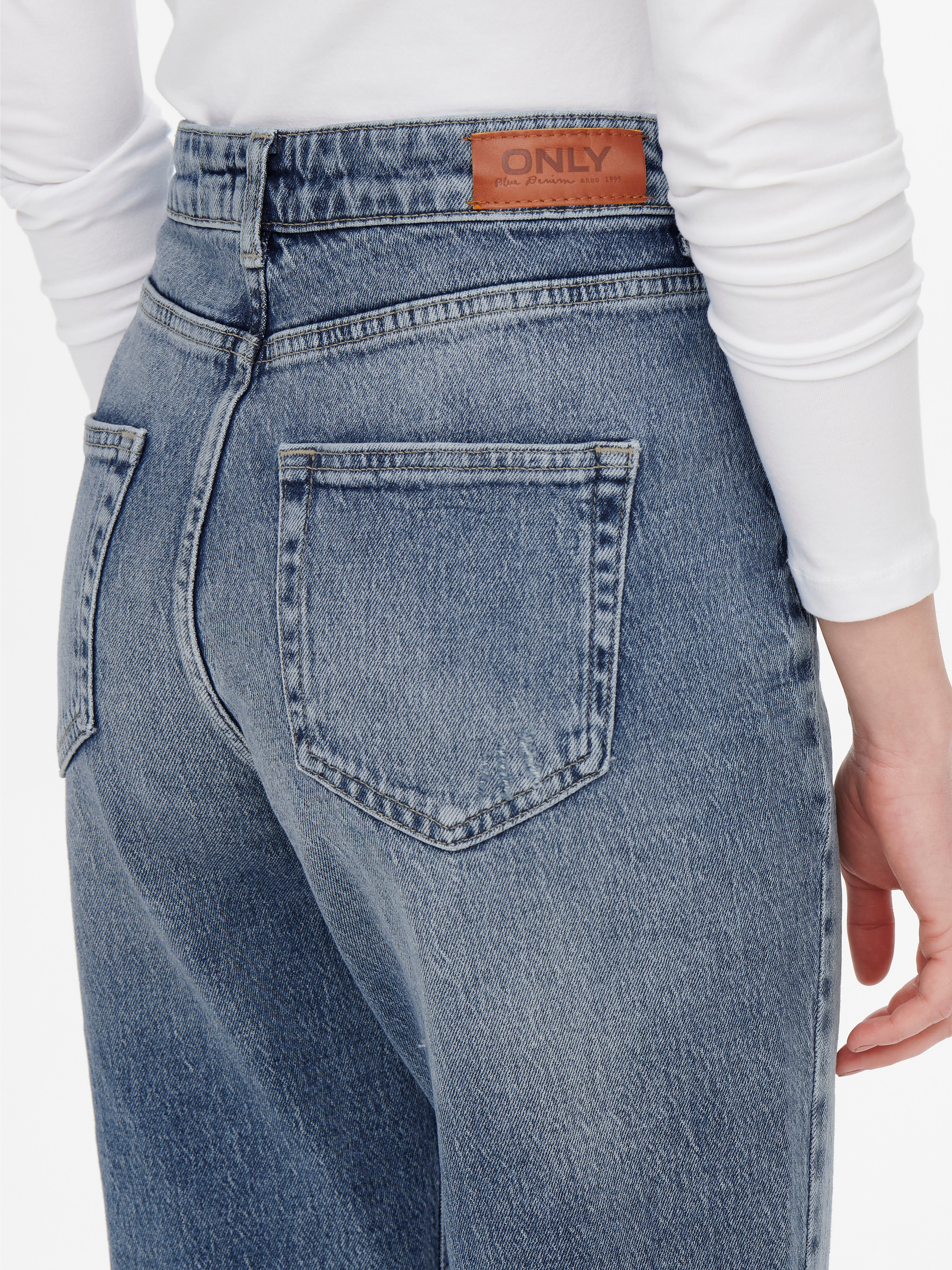 The 17 Best Jeans for Women Over 50 in 2024