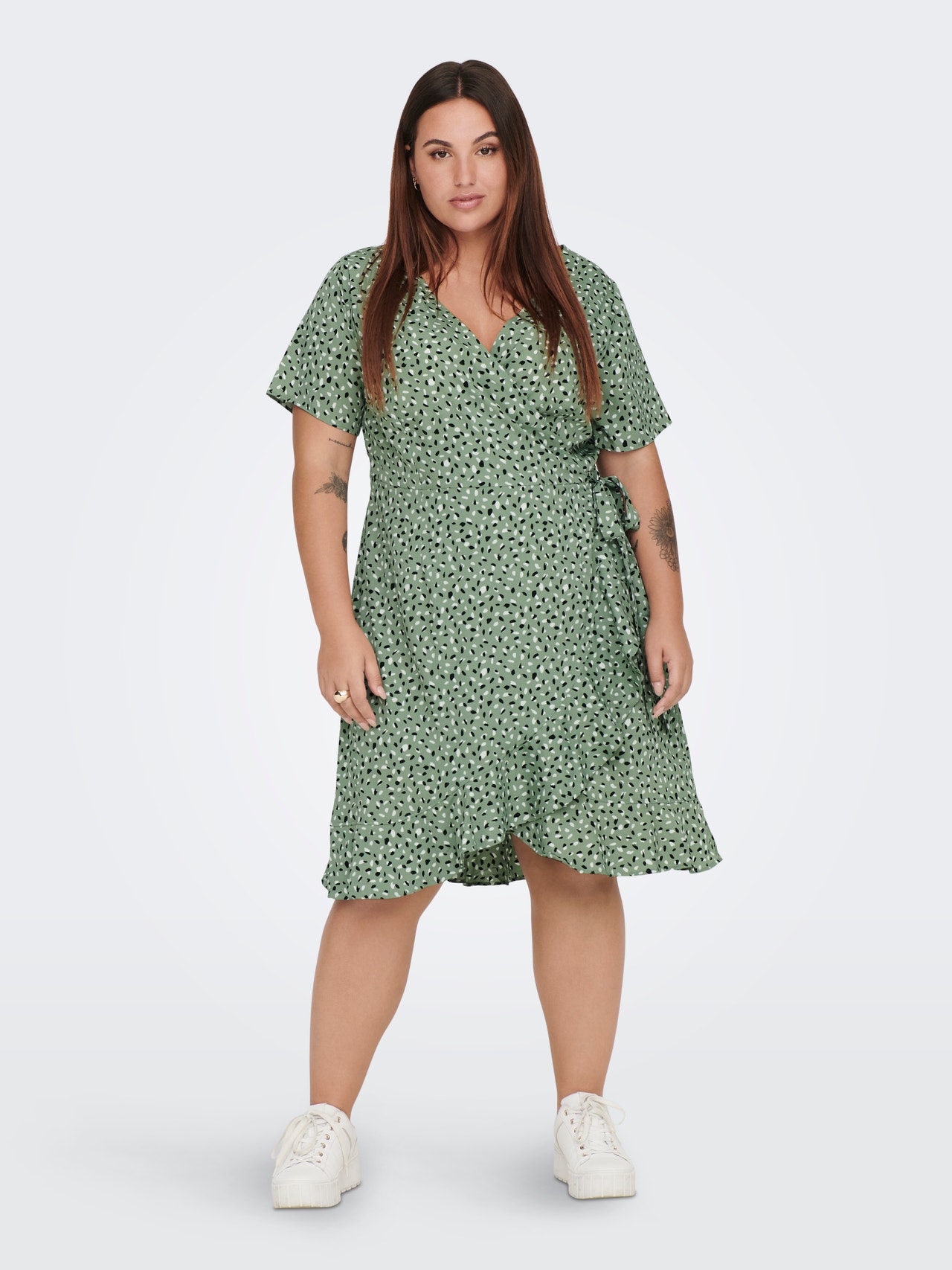 ONLY Normal geschnitten V-Ausschnitt Kurzes Kleid -Hedge Green - 15252210